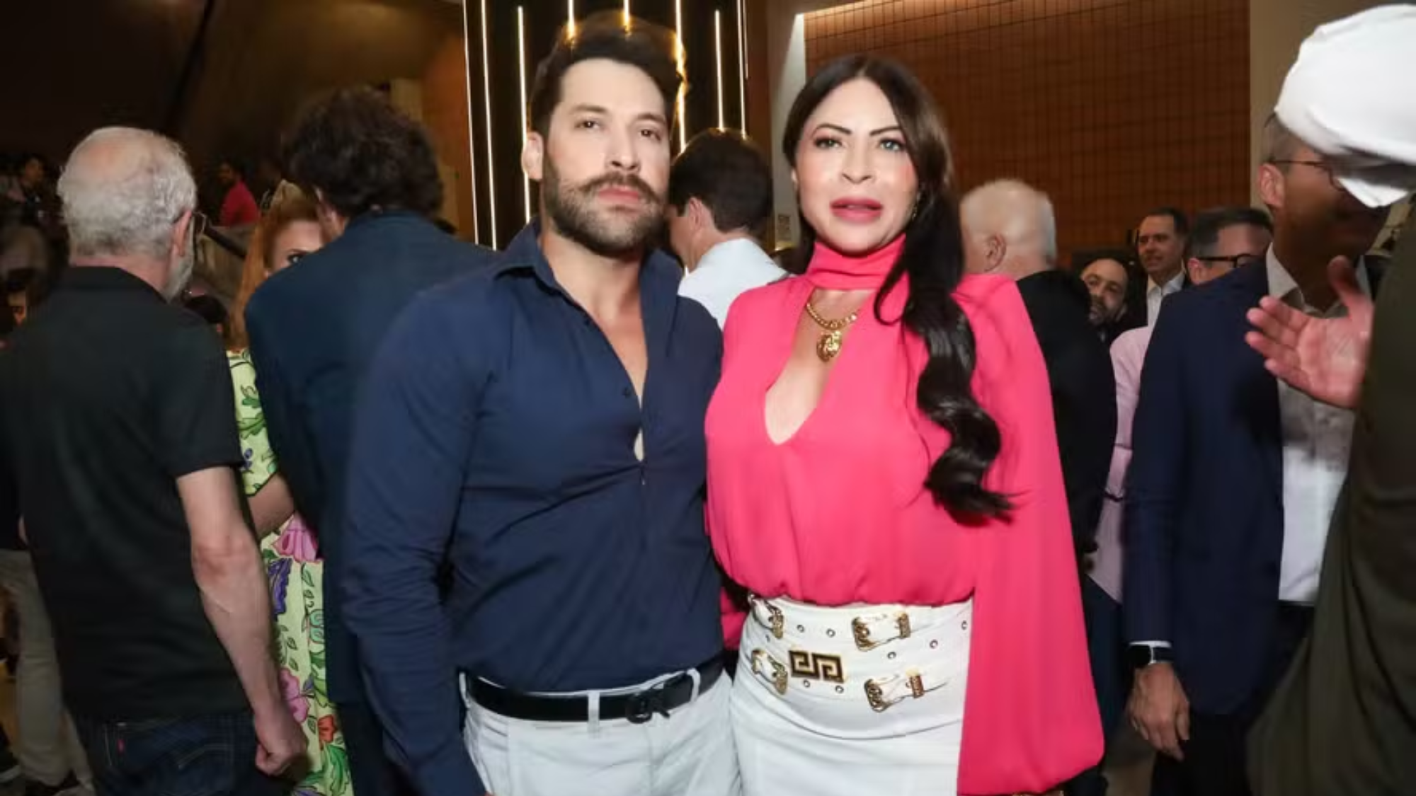 Sylvia Design elogia noivo após pedido em Miami: ‘Me zela e me cuida’