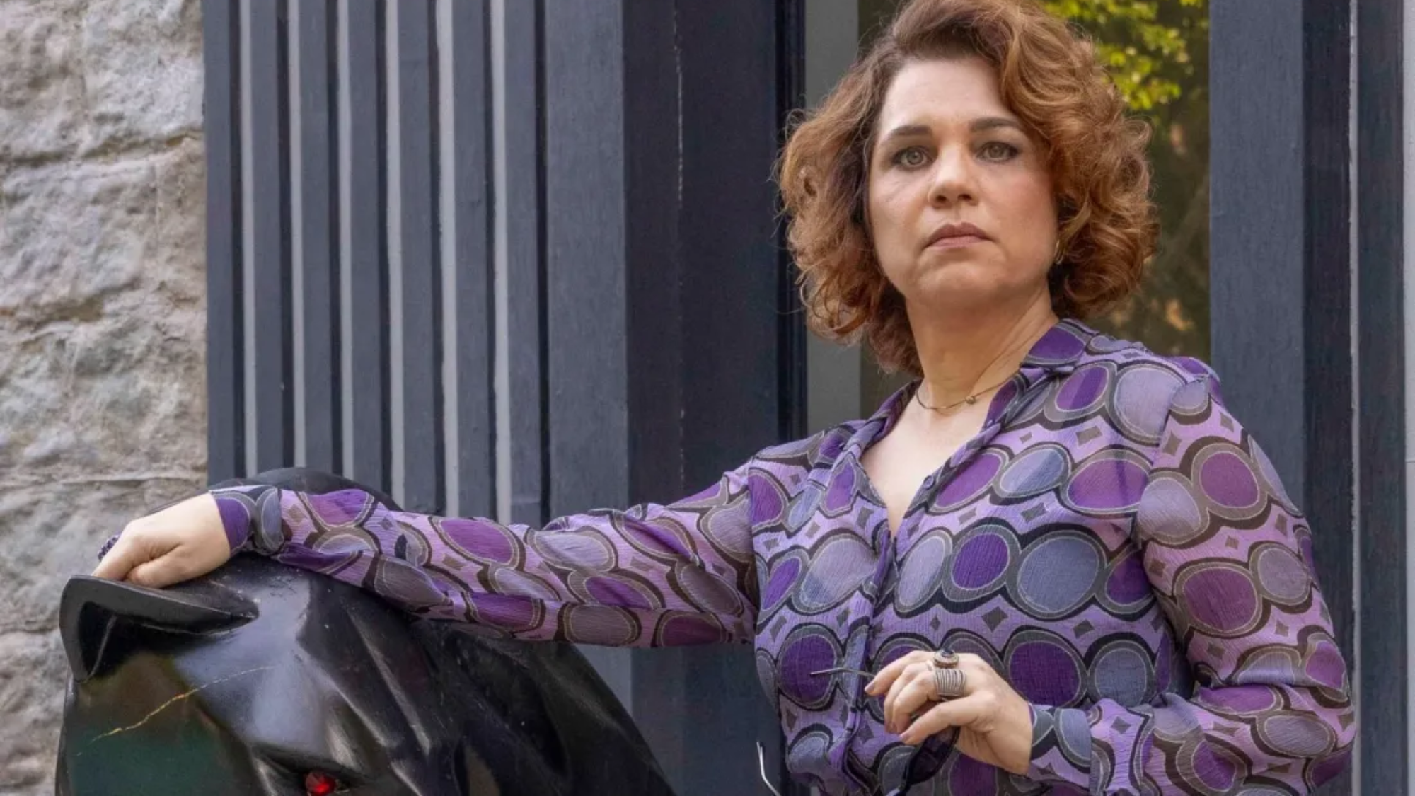 Isabel Teixeira se divide entre os palcos e a televisão: ‘Realizada’