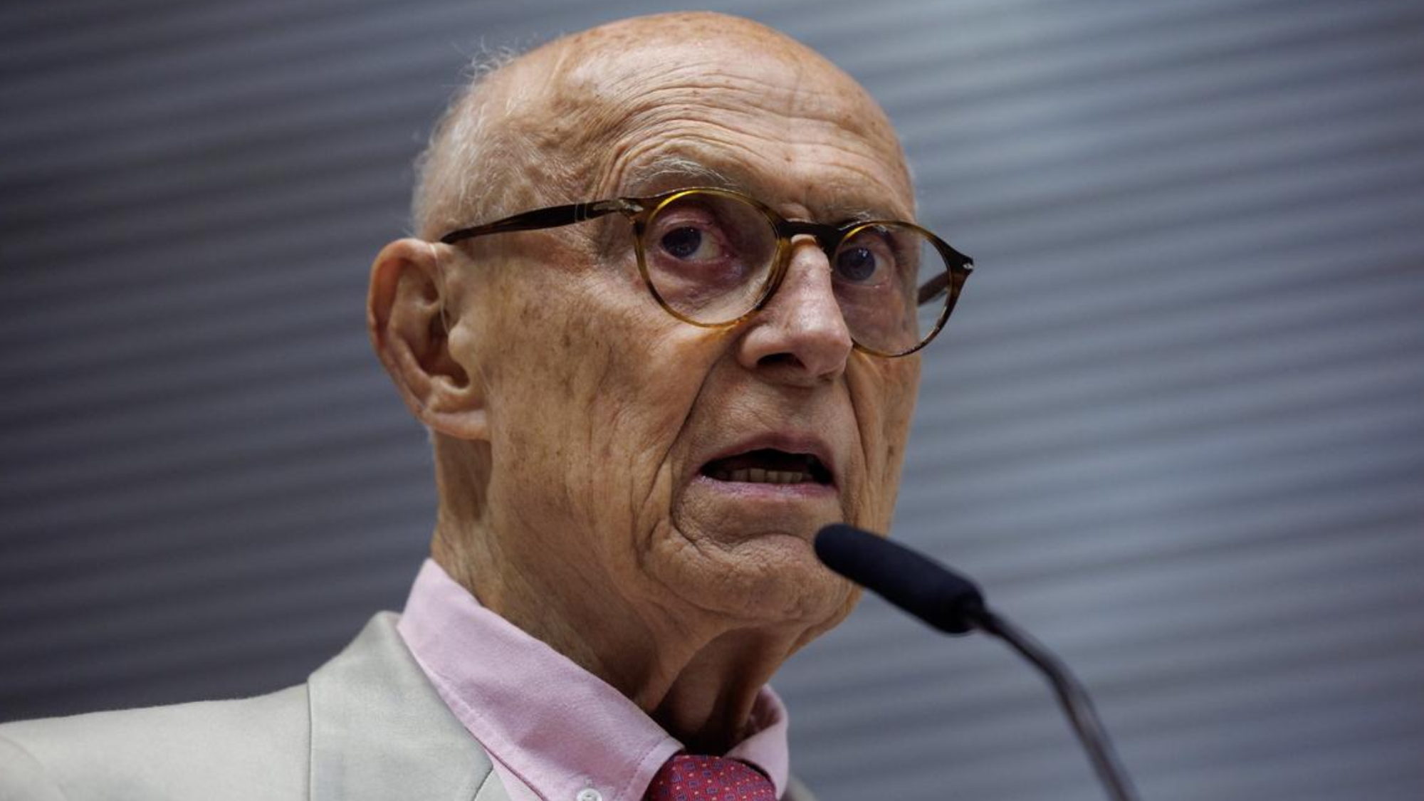 Especialista fala sobre tratamento para câncer de Eduardo Suplicy: ‘Não segue um padrão’