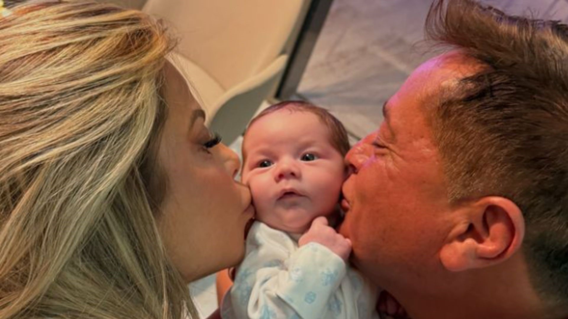 Poliana Rocha faz declaração e posta clique fofo coladinha do neto: ‘Amor’