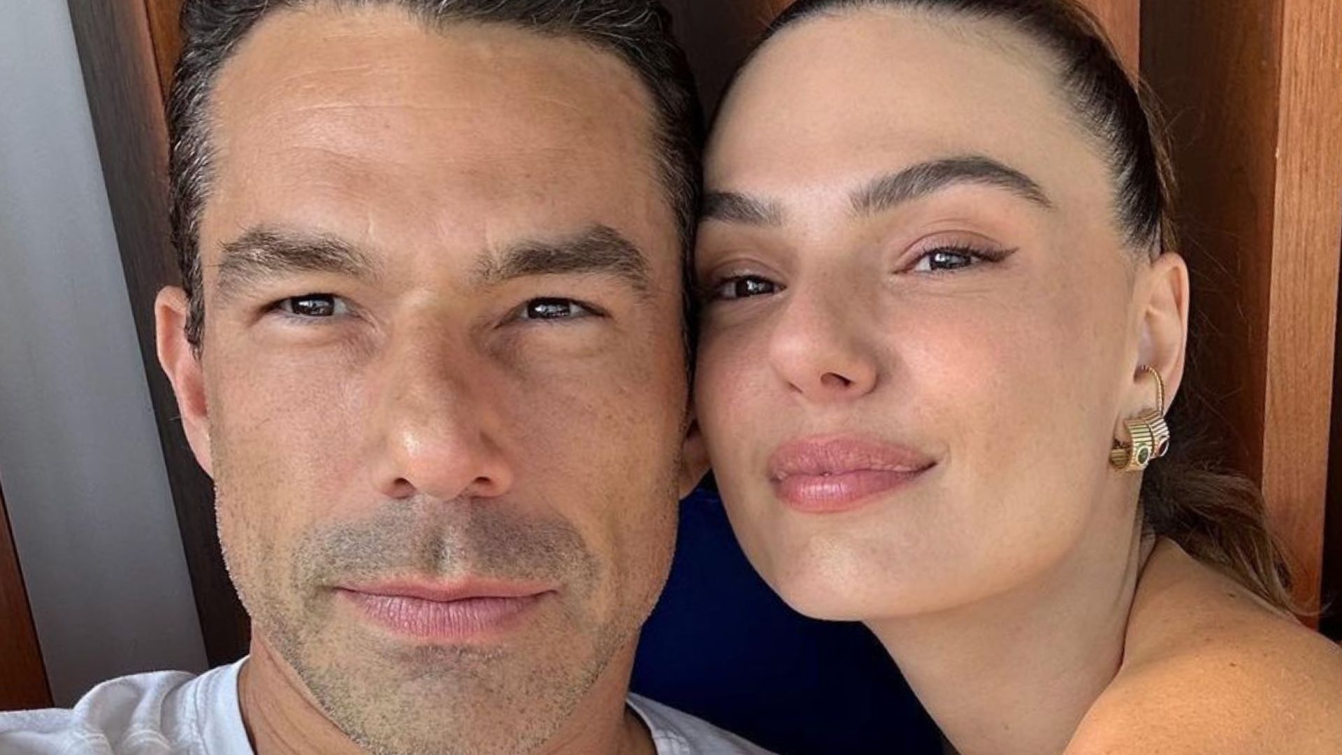 Quem serão os padrinhos famosos do casamento de Isis Valverde e Marcus Buaiz?