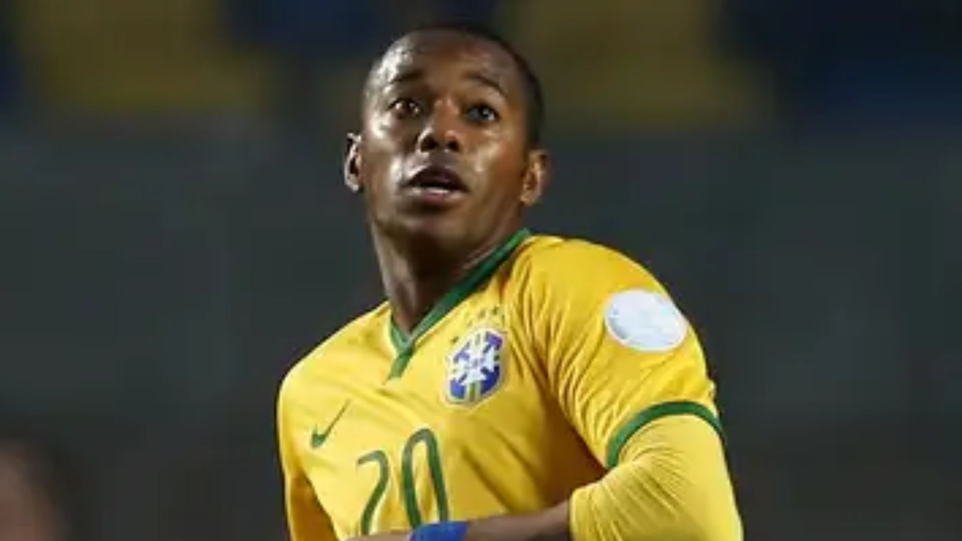 Regalias? Saiba detalhes da rotina de Robinho na prisão