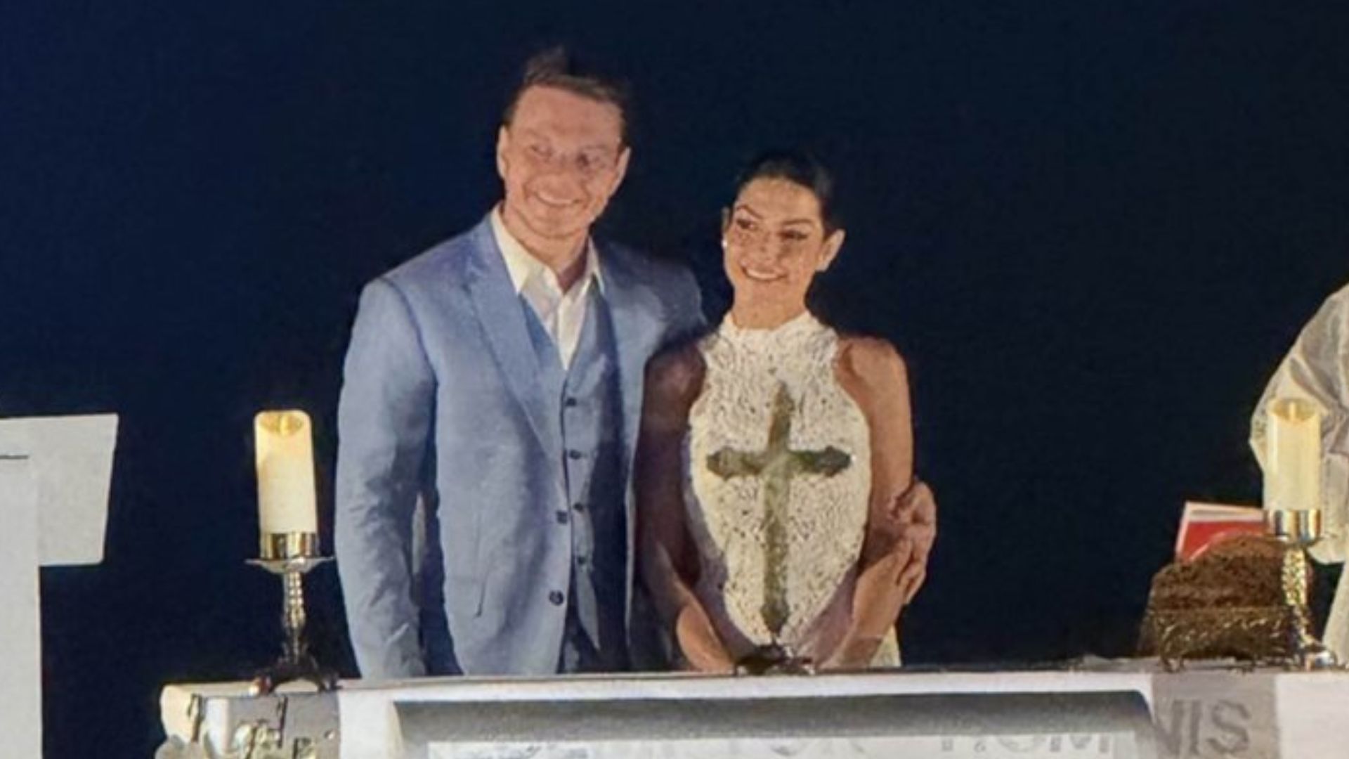 Michel Teló e Thais Fersoza renovam votos em cerimônia de luxo no Cristo Redentor