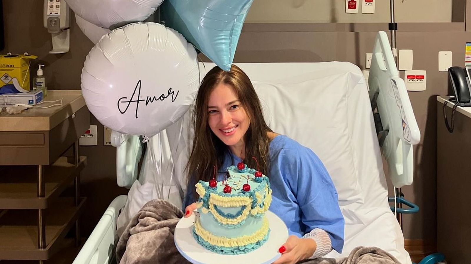 Vera Viel tem dias marcados por cirurgia para retirada de tumor raro e evento ‘sobrenatural’