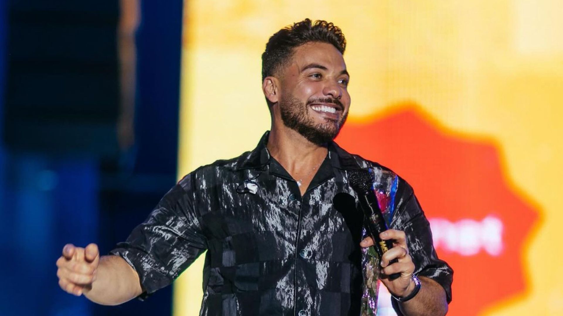Equipe de Wesley safadão revela detalhes e previsão de alta do cantor