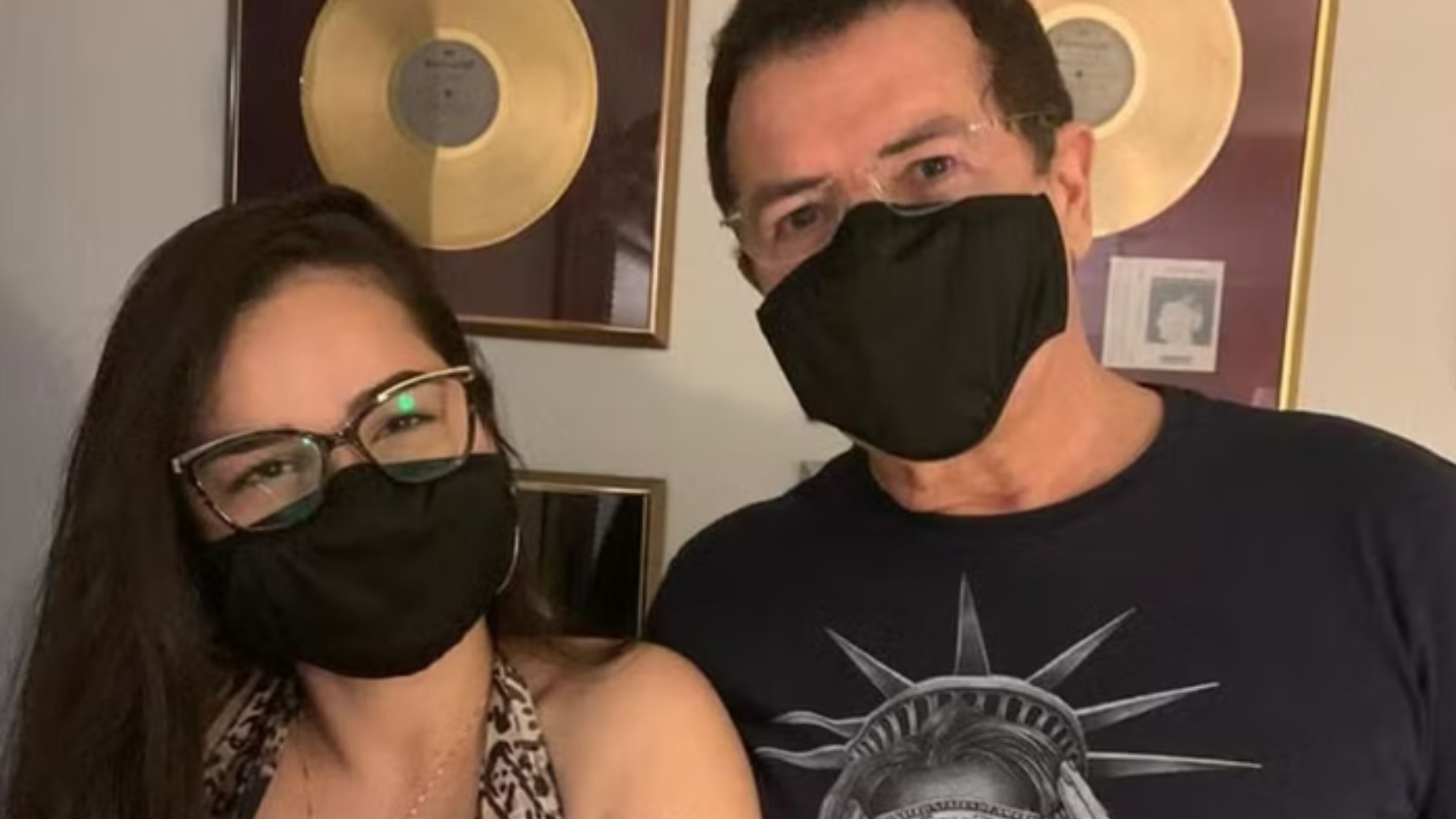 Beto Barbosa recebe críticas após revelar que se casou com jovem de 15 anos: ‘Uma adolescente’
