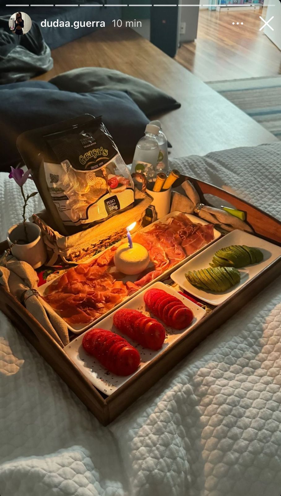 Cesta de caf&eacute;e da manh&atilde;