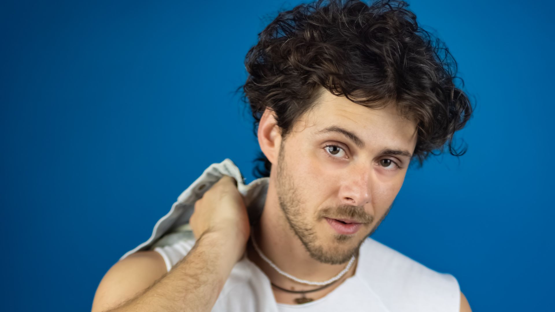 Caio Macedo elege filme como seu trabalho mais potente: ‘Passava pelo luto’