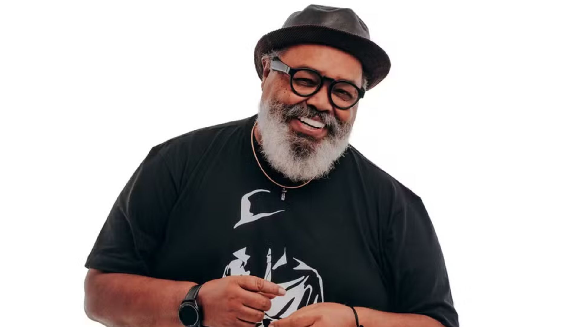 Jorge Aragão anuncia início da aposentadoria dos palcos aos 76 anos