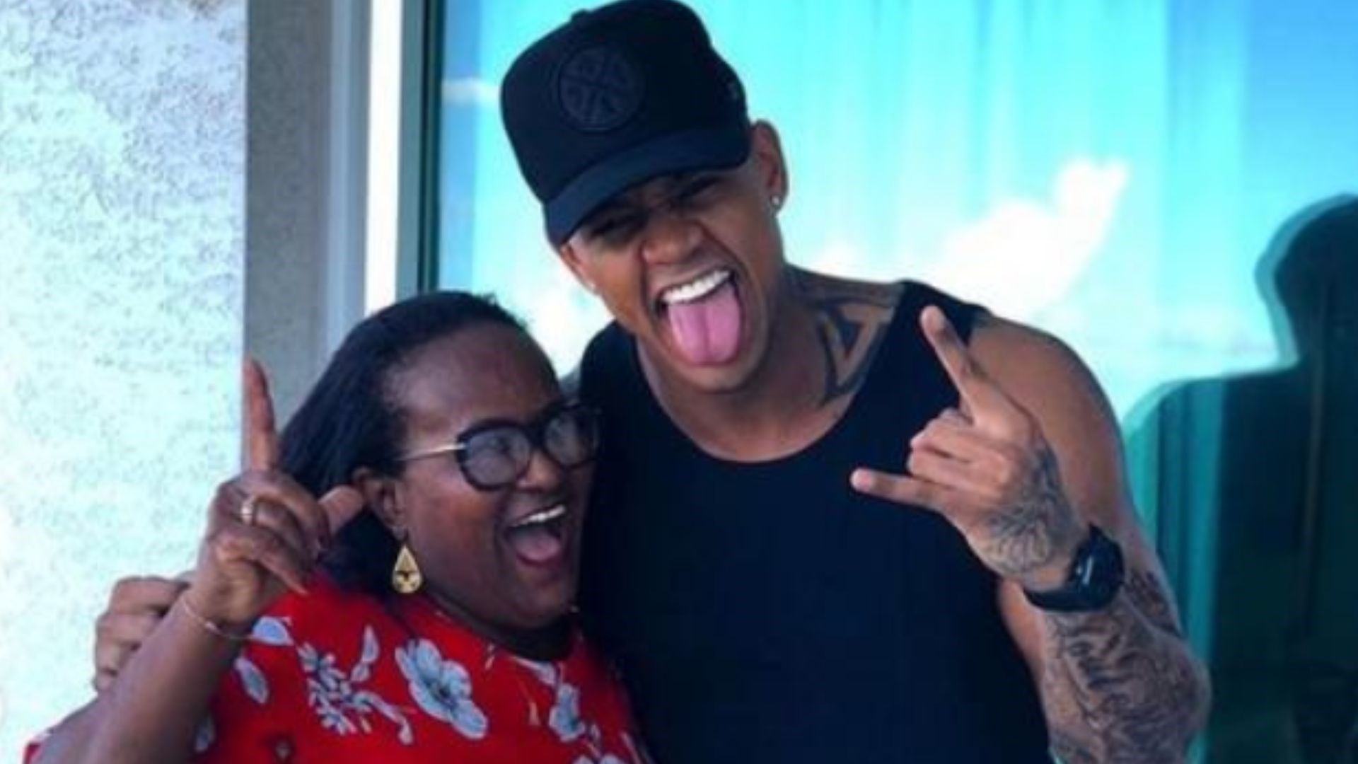 Um luxo! Leo Santana faz festão para celebrar aniversário da mãe: ‘Admiro’
