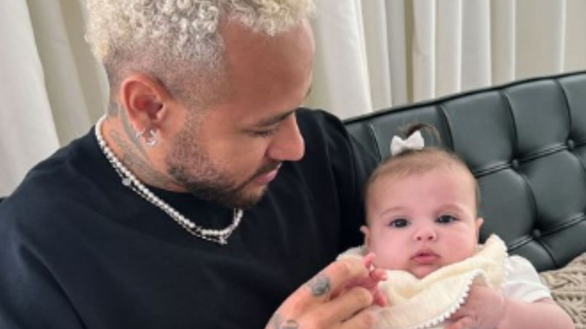 Neymar Jr. compartilha momento raro com a filha Helena: ’03 do papai’