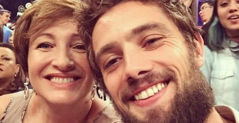 Internautas criticam Rafael Cardoso após ameaças a Sônia Bridi: ‘Quem vê rostinho bonito nem imagina’