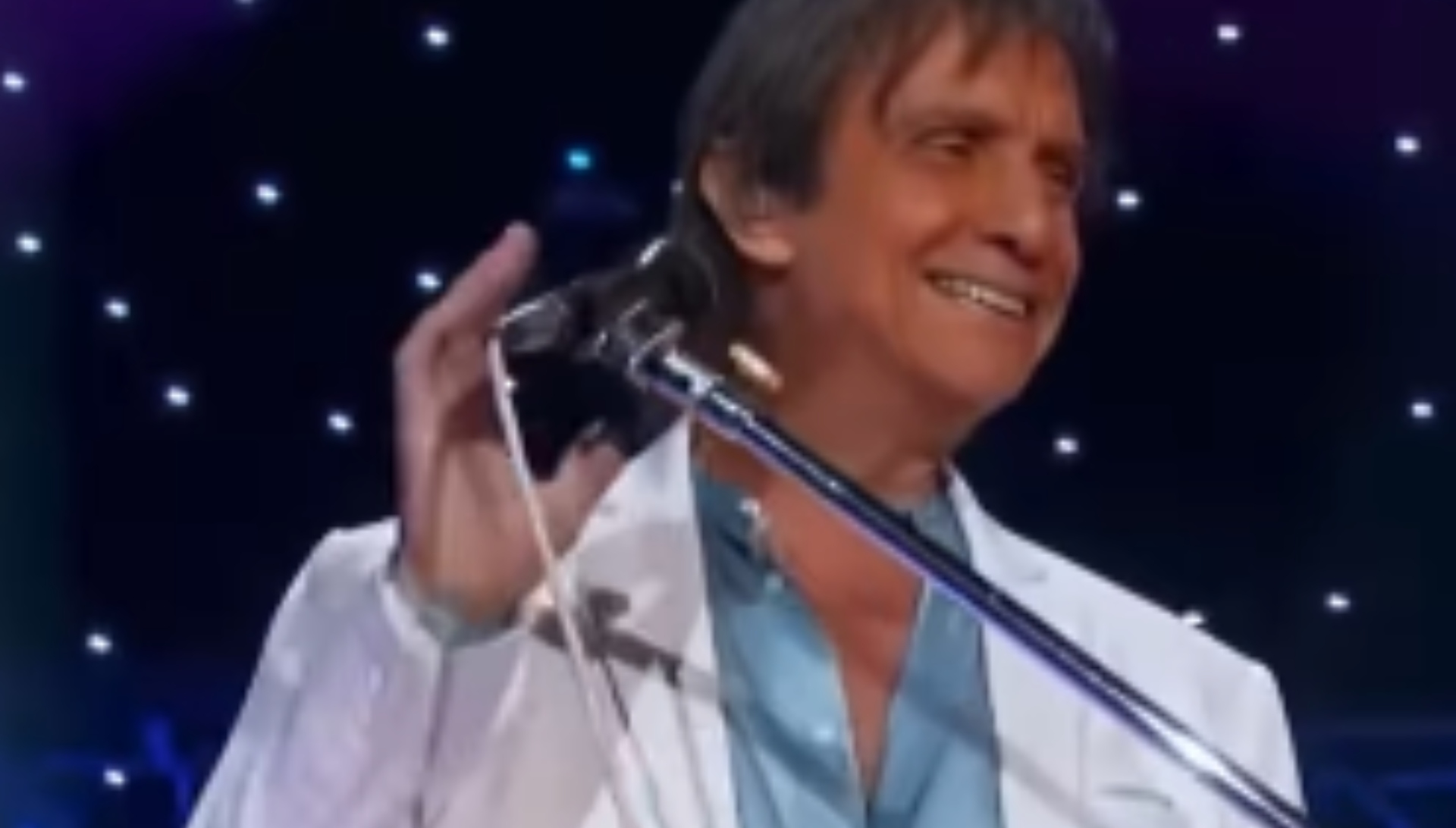 Homenagem e participações especiais: Tudo sobre os 50 anos do Especial Roberto Carlos