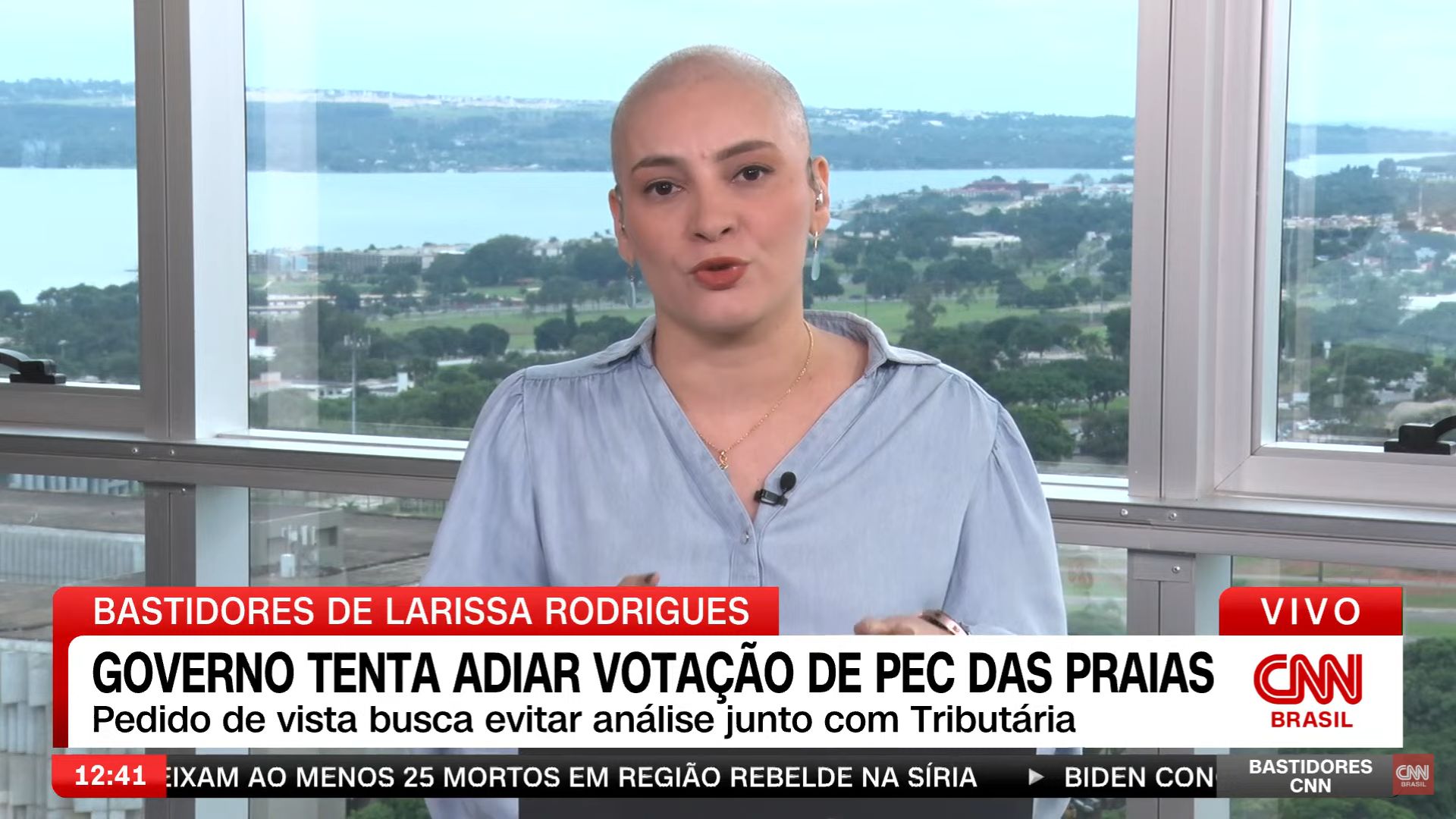 Analista da CNN Brasil retorna ao vivo após 4 meses em tratamento contra câncer de mama; veja