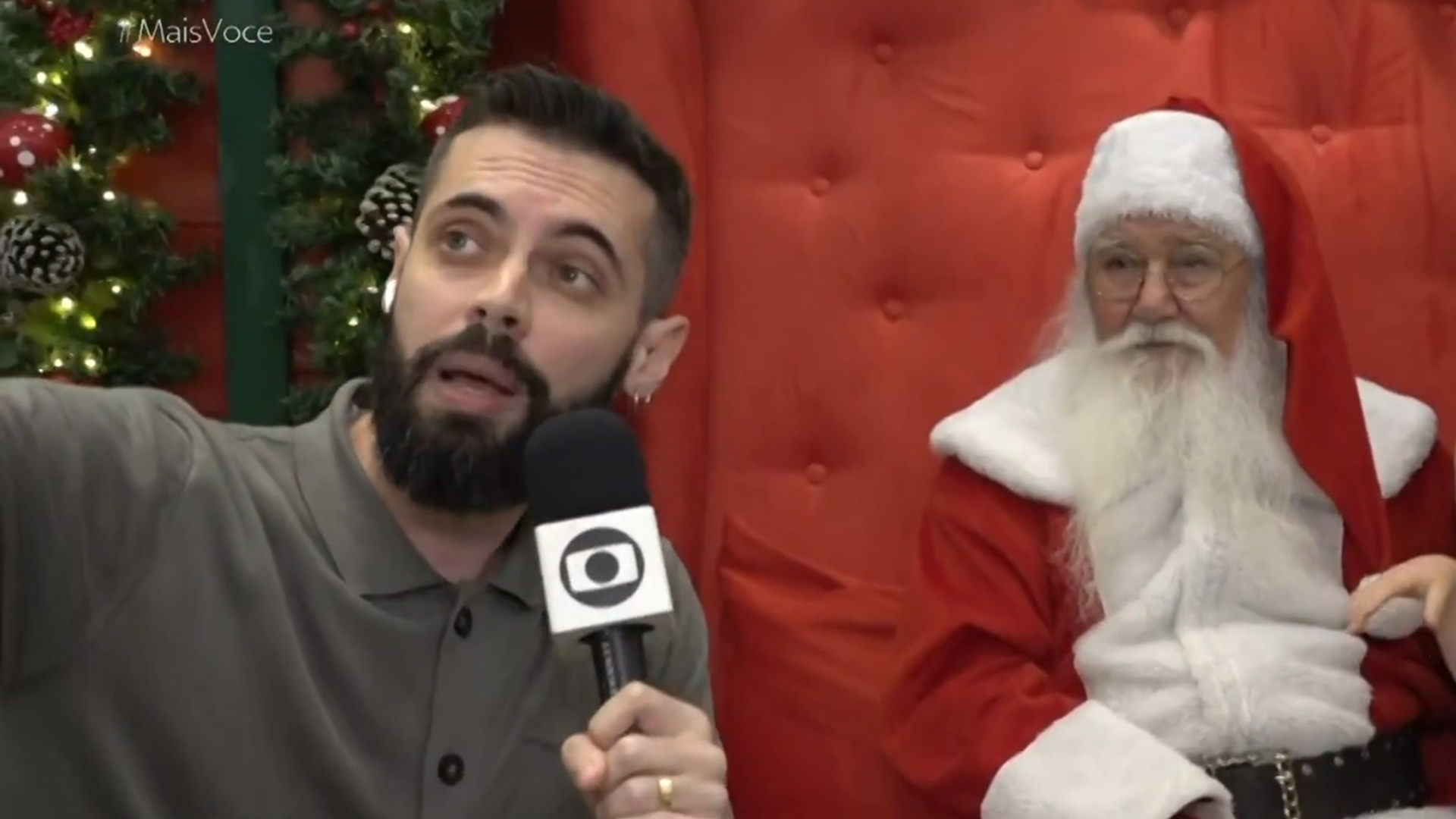 Repórter da Globo se espanta com Papai Noel revelando os pedidos das crianças: ‘Complicado’