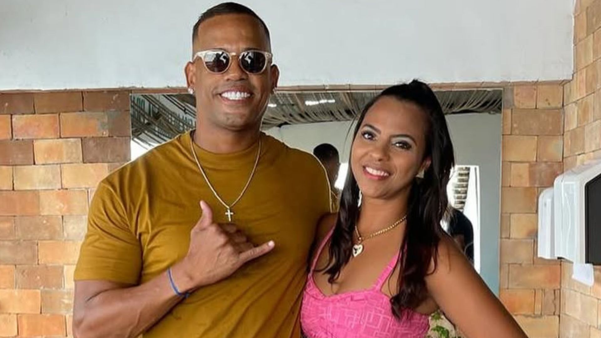 Aos 43 anos, esposa de cantor da Pagod’art morre no Natal: ‘Legado de amor’