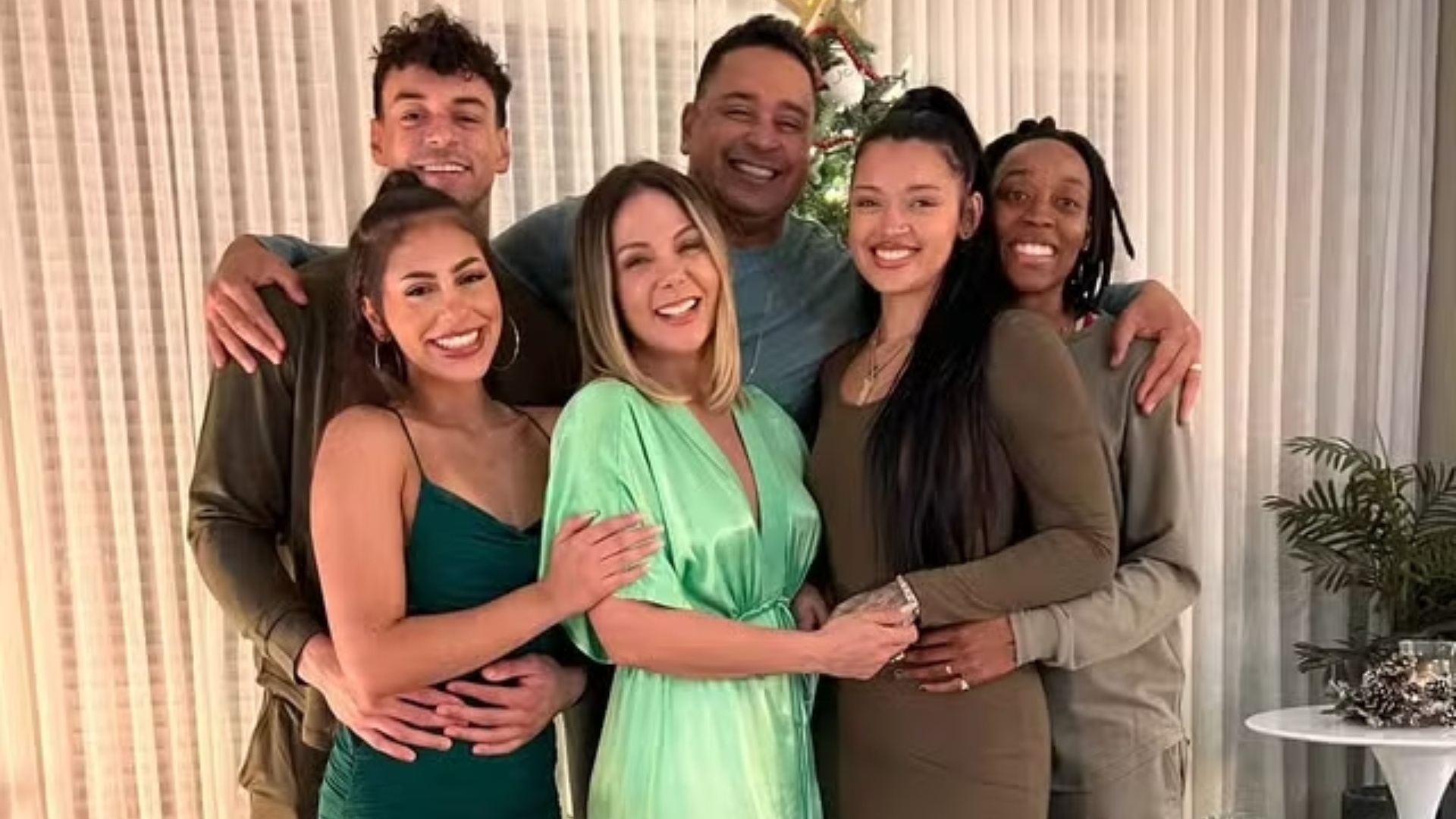 Aos 23 anos, filha de Carla Perez e Xanddy ganha declaração da namorada: ‘Te amo’
