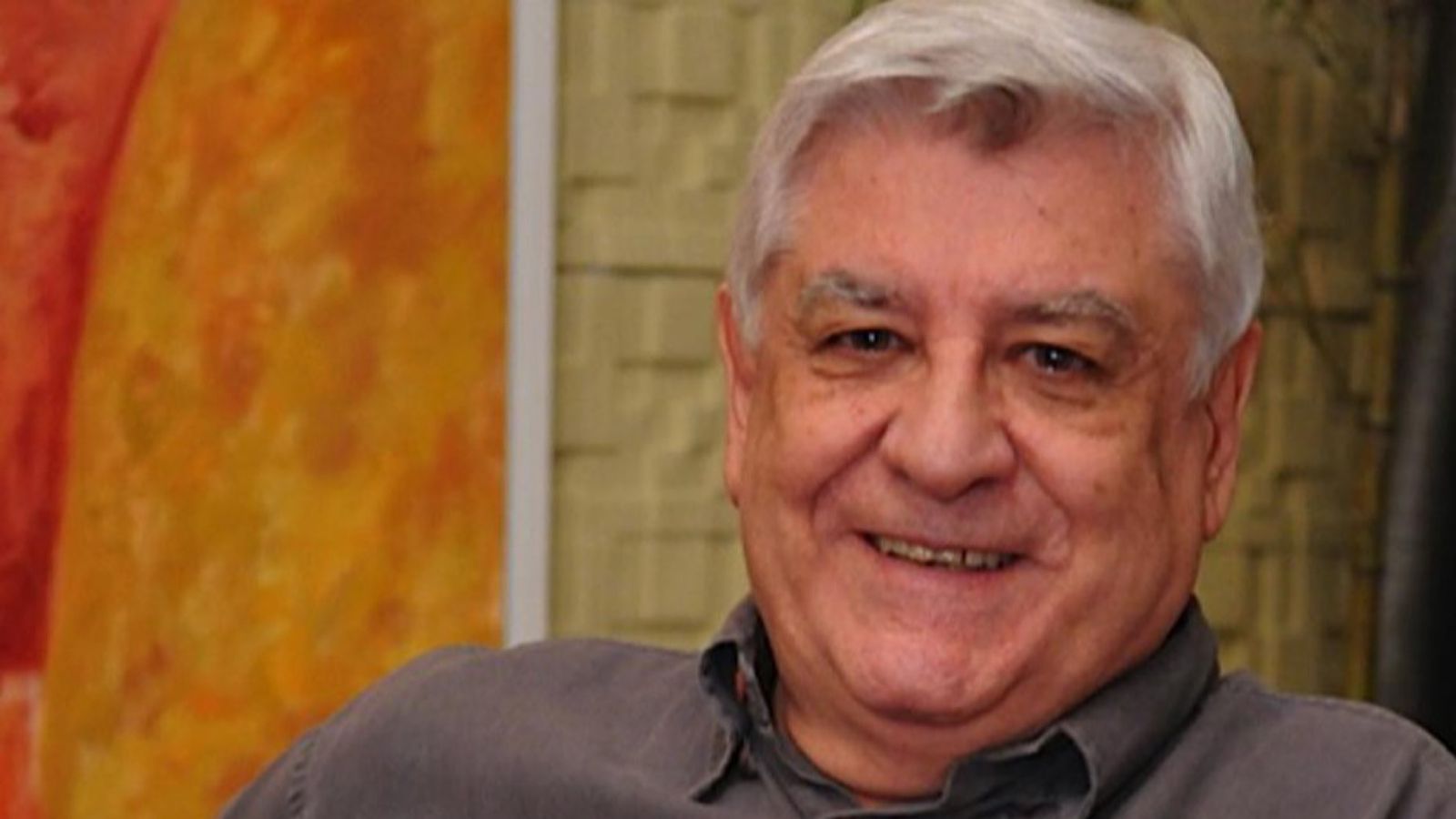 Lauro César Muniz relembra que adoeceu enquanto escrevia Os Gigantes: ‘A novela vai te matar’