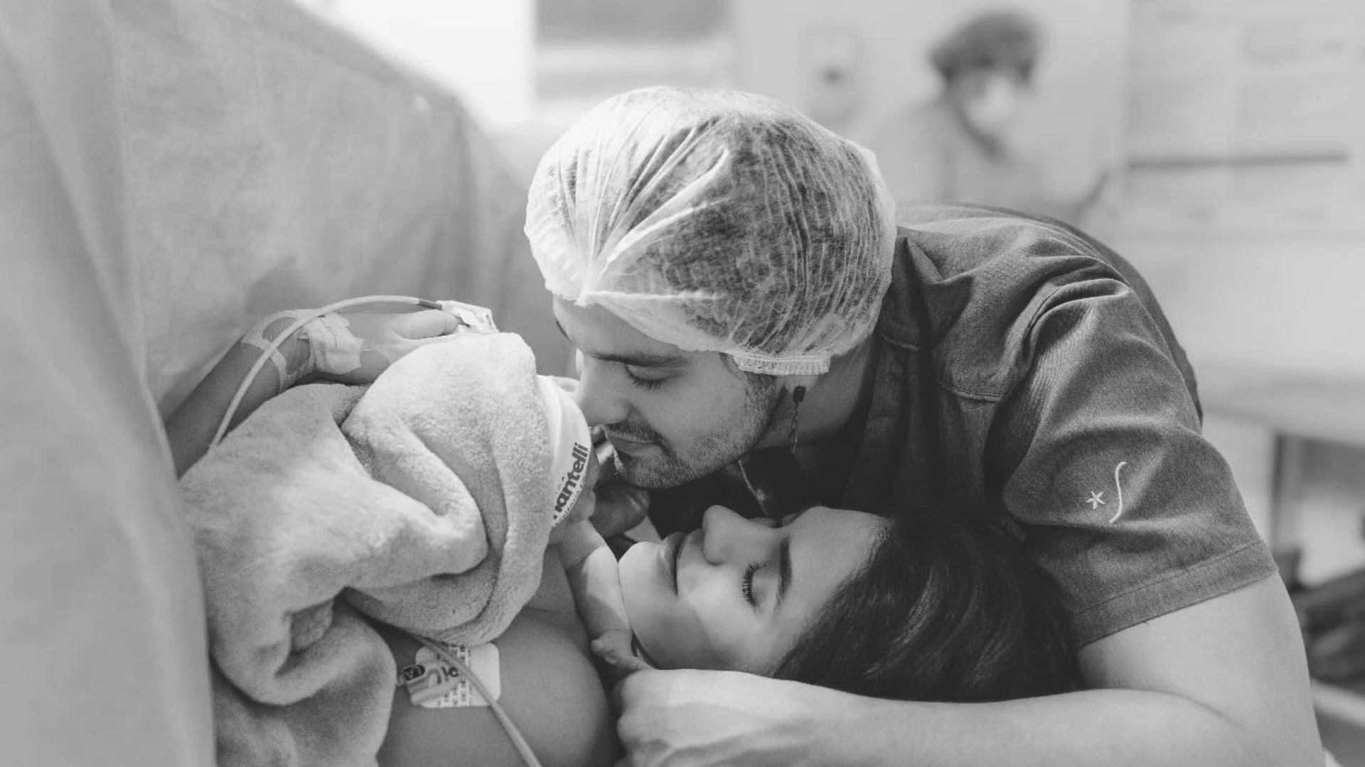 Luan Santana publica primeira foto da filha, Serena: ‘O dia mais feliz das nossas vidas’