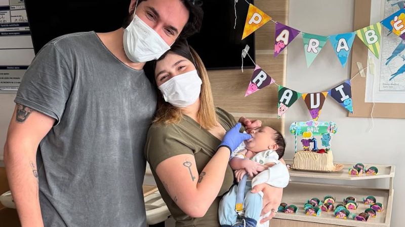 Ravi, filho de Viih Tube e Eliezer, recebe alta do hospital