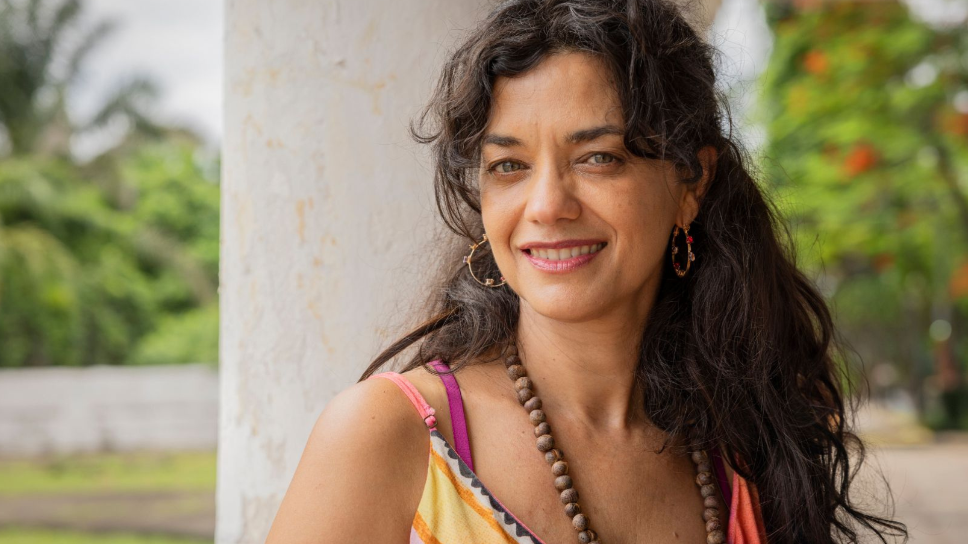 Ana Cecília Costa revela encontro com família de atriz de Renascer original: ‘Prestar minhas honras’