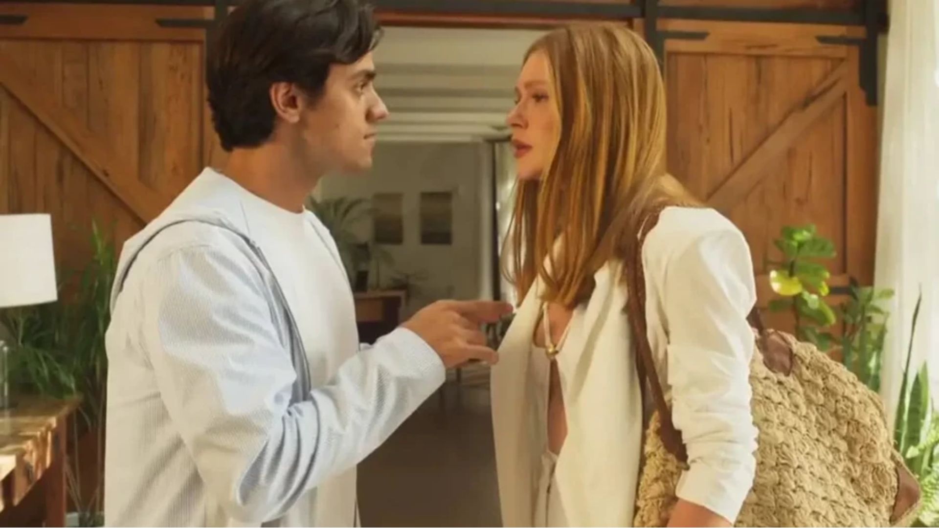Fuzuê: Heitor coloca Preciosa contra a parede e exige escolha