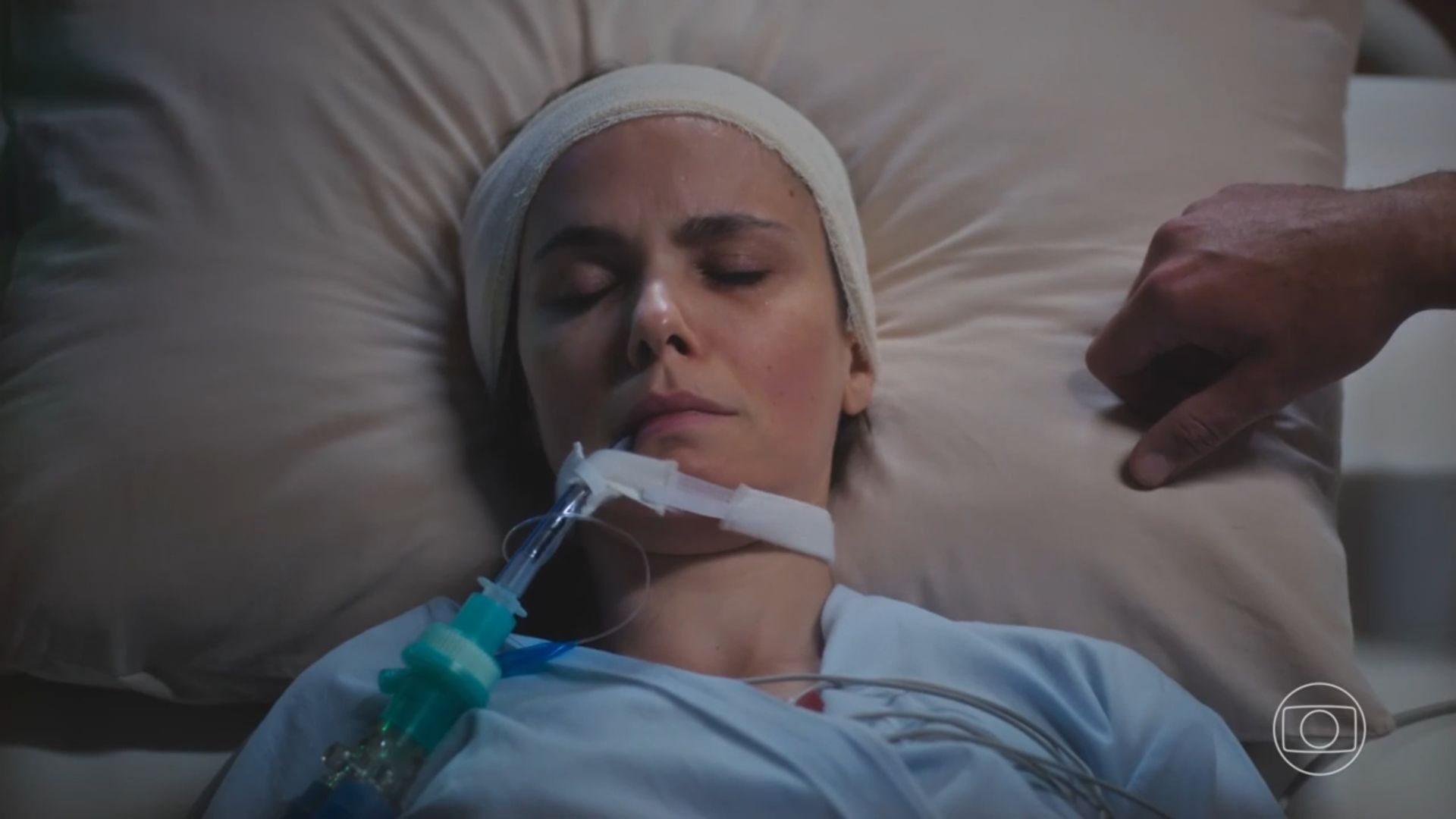 Lucinda acorda do coma em ‘Terra e Paixão’? Milagre impacta família