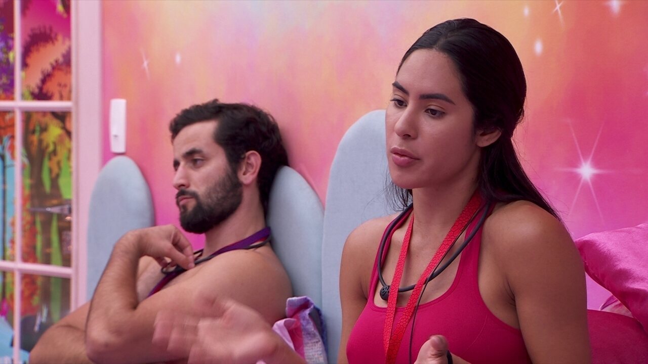 Isabelle Nogueira se desentendeu com seu atual namorado, Matteus, durante BBB 24