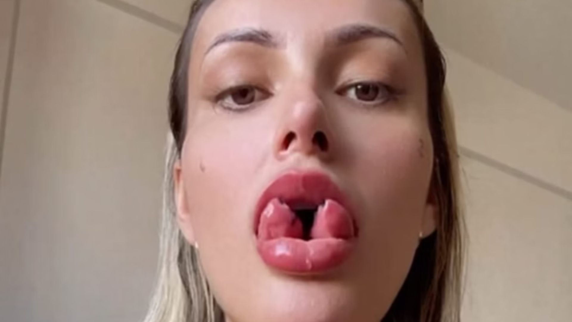 Andressa Urach anuncia nova profissão após convite de casal gay: ‘Em nome de Jesus’
