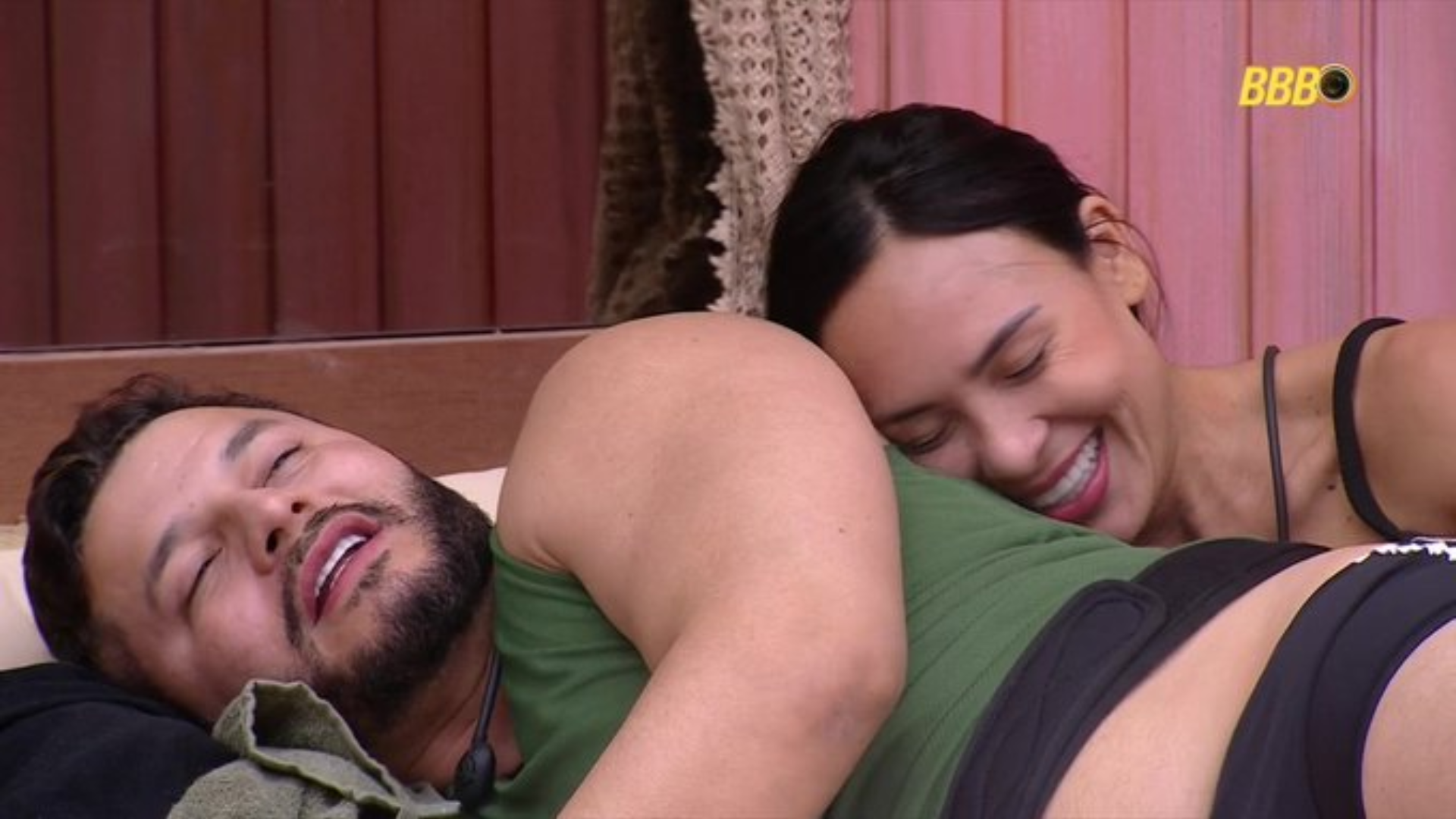 BBB 25: Arleane diz que marido, Marcelo, pode pegar na bunda de Gracyanne: ‘Se quiser, pega’