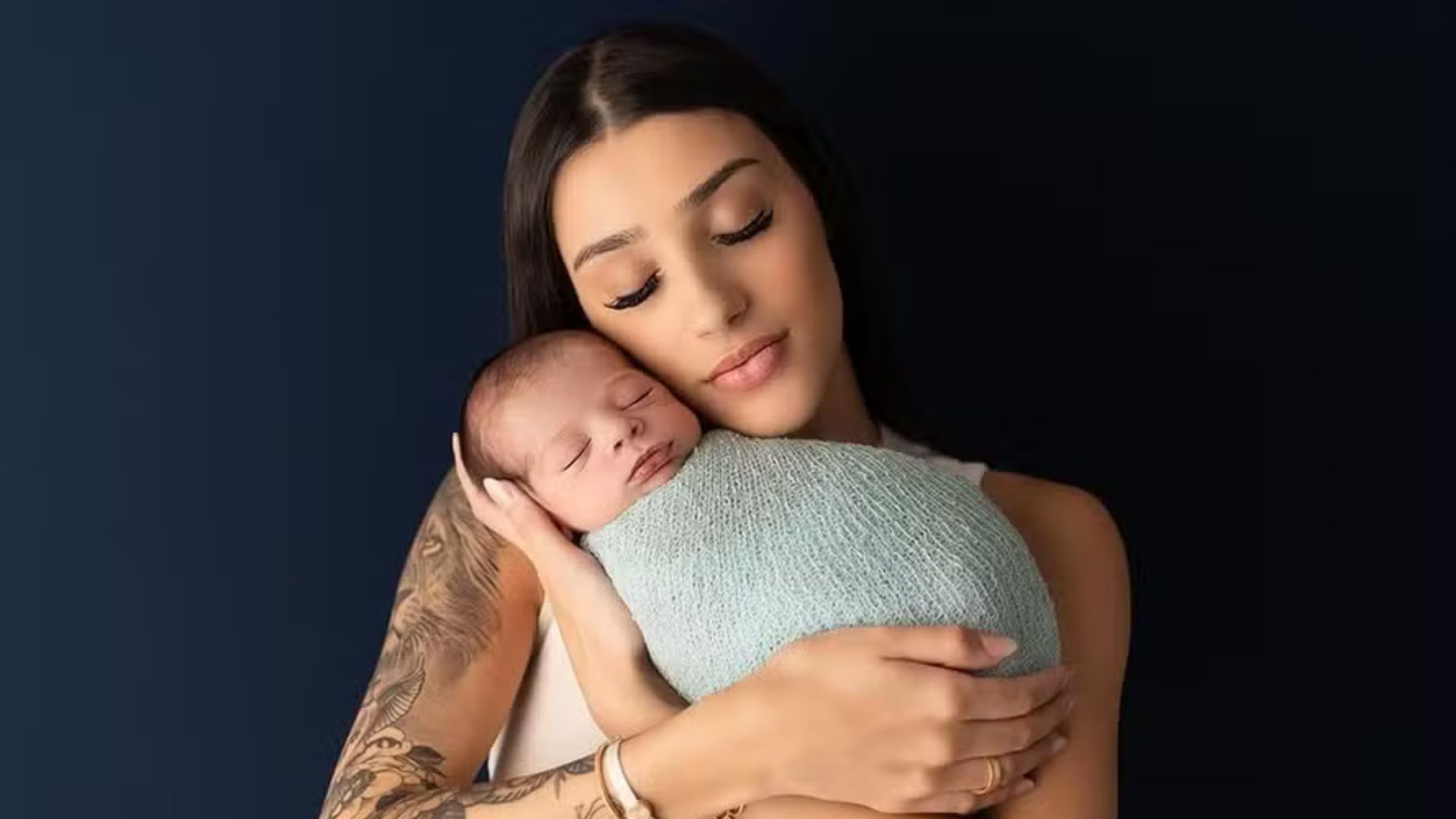 Bia Miranda pode colocar saúde do filho em risco com privação de sono e funk alto, diz especialista