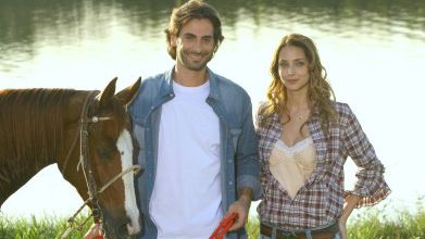 Gravada por inteiro, novela do SBT estreou com atores no ar na Globo há 13 anos