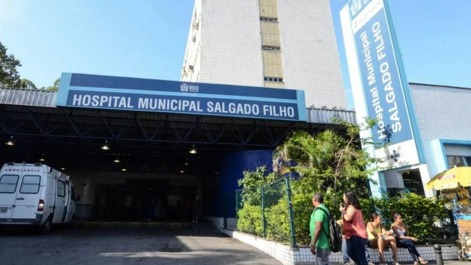 Criança de dois anos é baleada na cabeça enquanto dormia no colo da mãe
