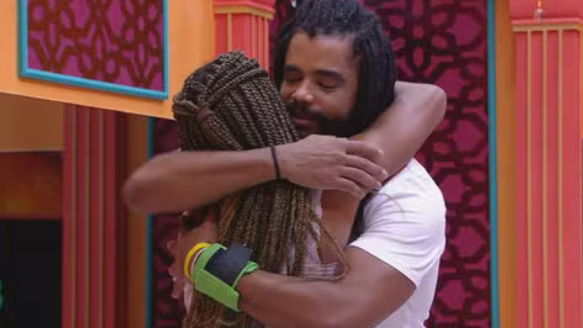 BBB25: Como estão Diogo e Aline após beijão em festa?