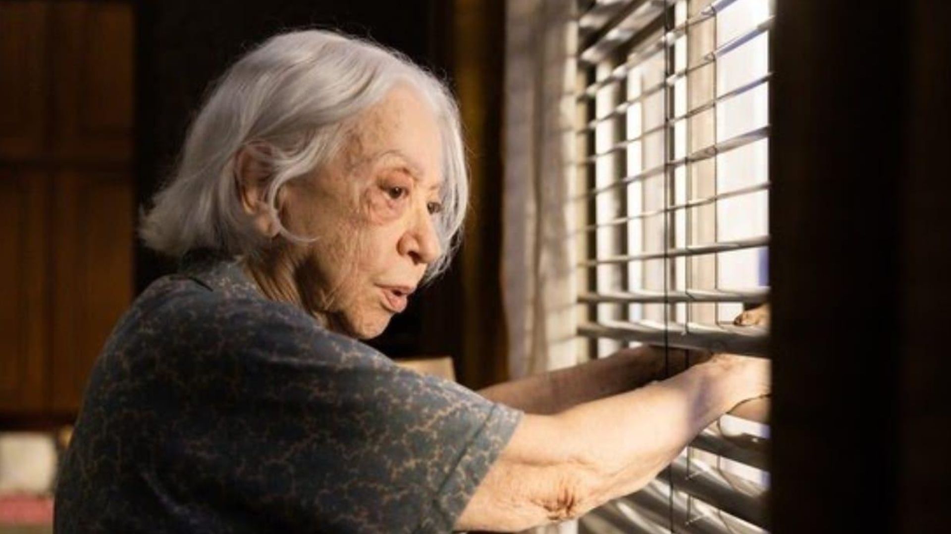 Fernanda Montenegro é destaque do pôster oficial de Vitória