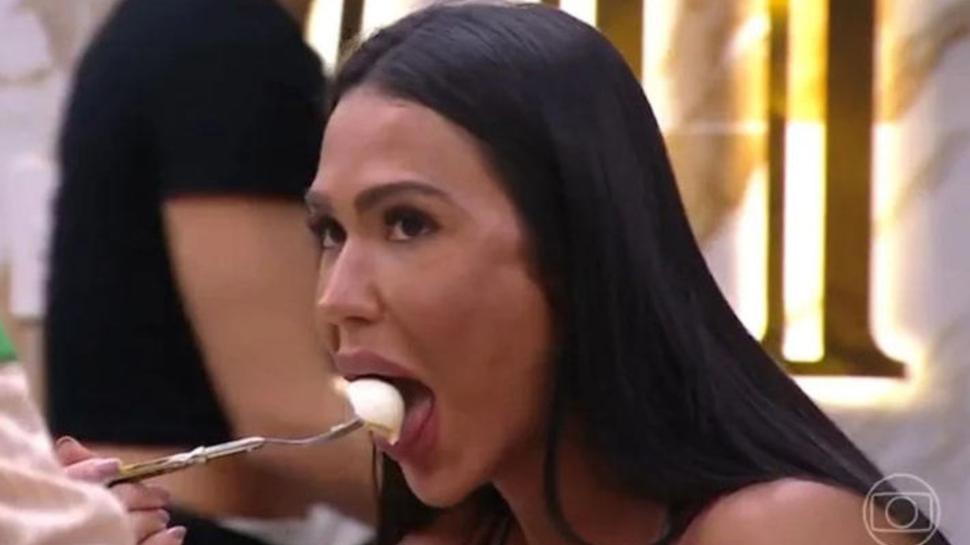 Gracyanne Barbosa saiu da dieta? Famosa pode ter consequências por ‘pisar na jaca’