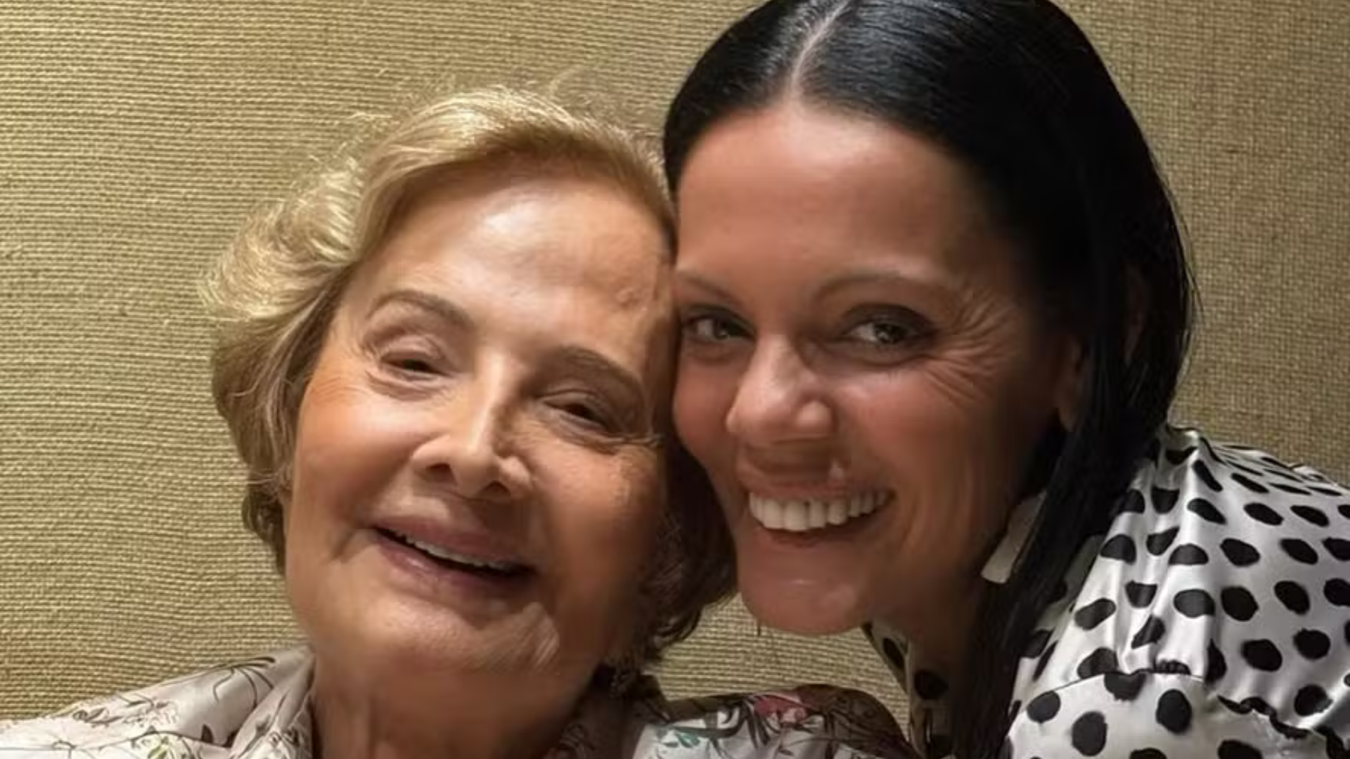 Nora conta reação de Gloria Menezes ao saber que neto é trans