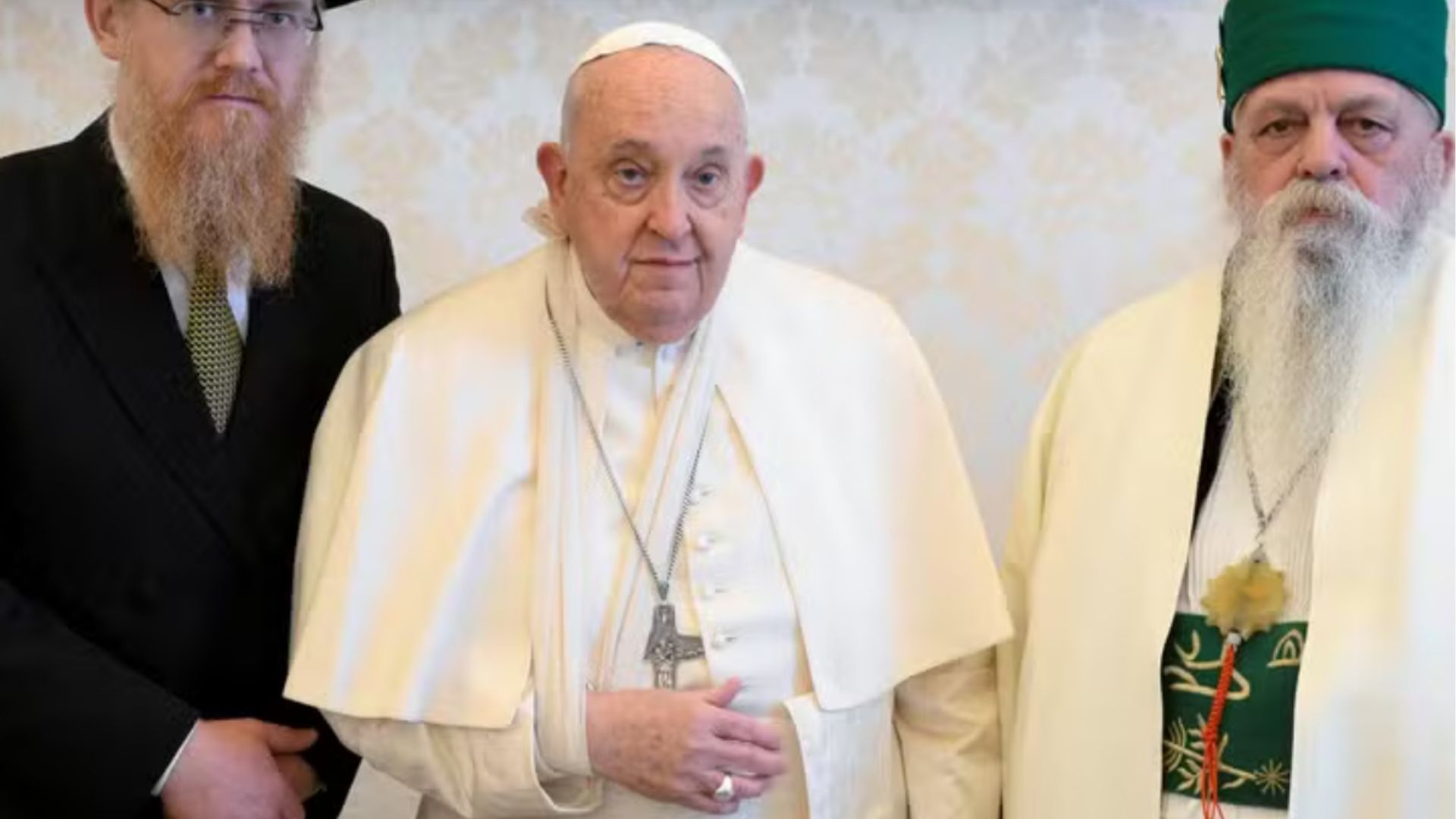 Papa Francisco tem longo histórico de doenças e não tem parte do pulmão