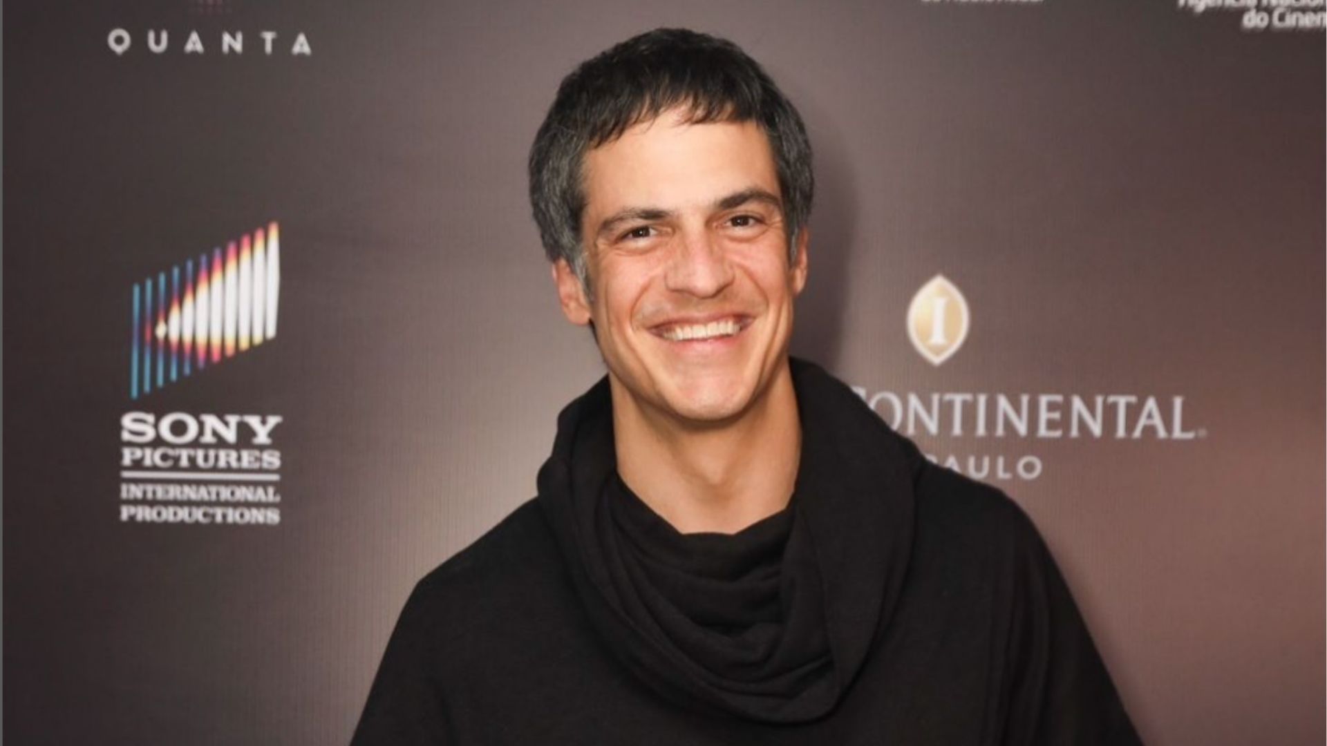 Mateus Solano fala sobre calvície e reflete: ‘Ridículo tentar esconder’