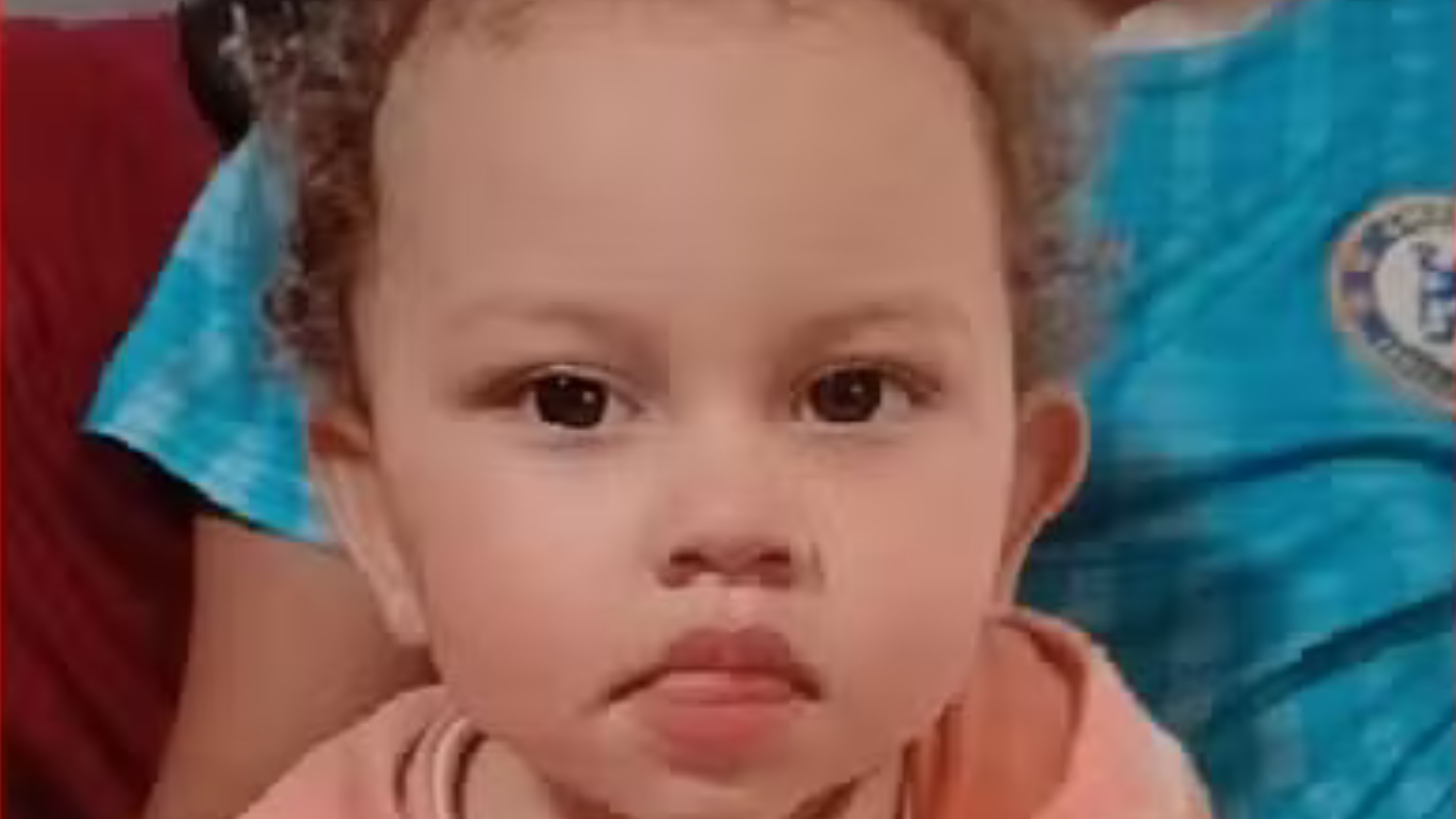 Tragédia! Bebê de um ano morre eletrocutada ao pegar em fio desencapado dentro de casa