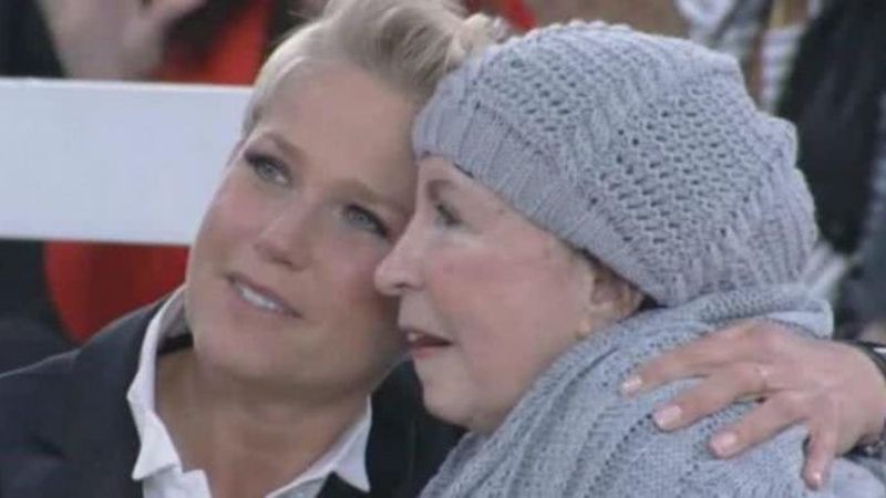 Xuxa emociona fãs ao homenagear a mãe em data especial: ‘Eu gritava’