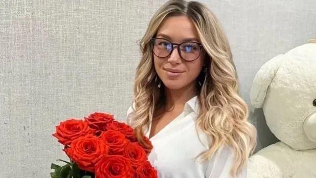 Mulher de 32 anos morre após brincar de roleta russa em festa