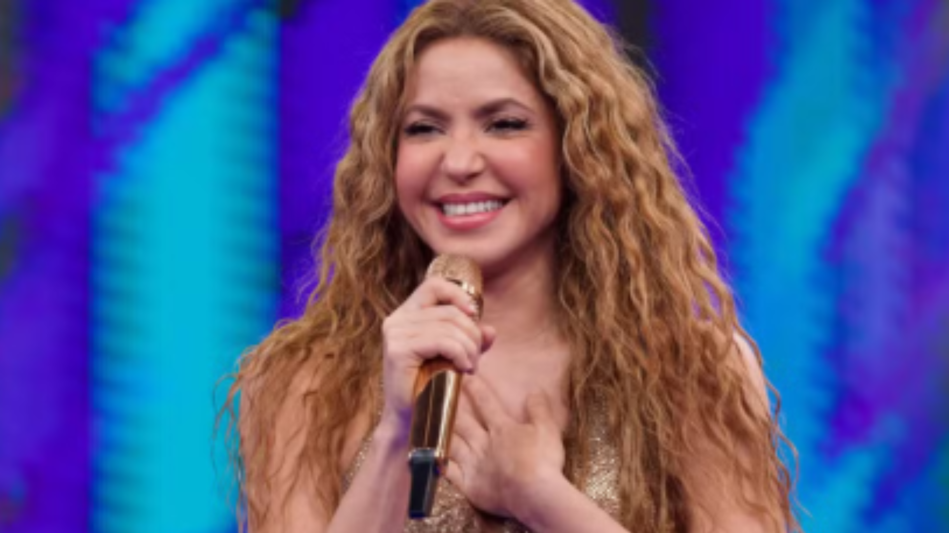 Após turnê no Brasil, Shakira é hospitalizada no Peru com problemas estomacais