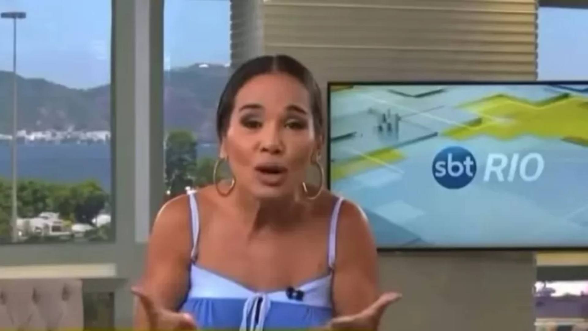 Apresentadora do SBT xinga fã de Oruam que agrediu repórter: ‘Vagabund*’
