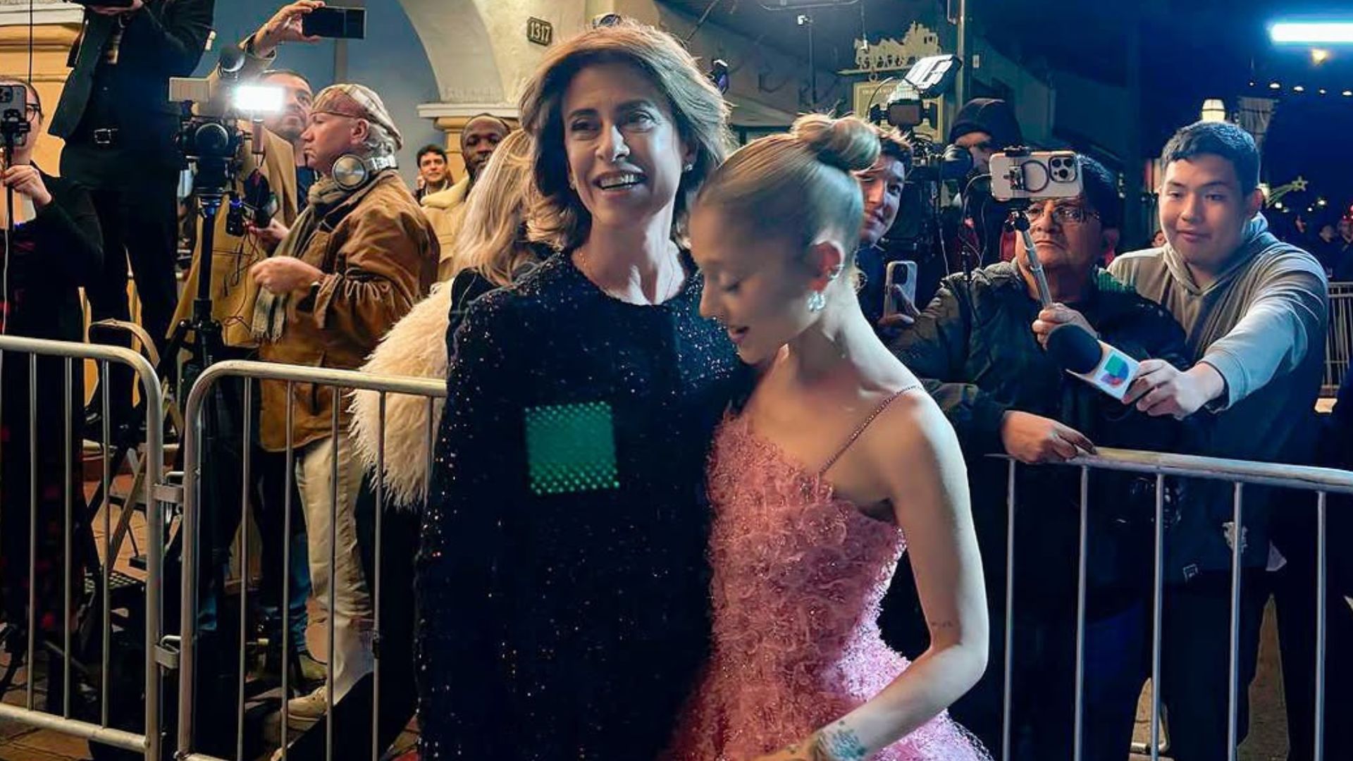 Ariana Grande elogia Fernanda Torres: ‘Linda, gentil e brilhante’