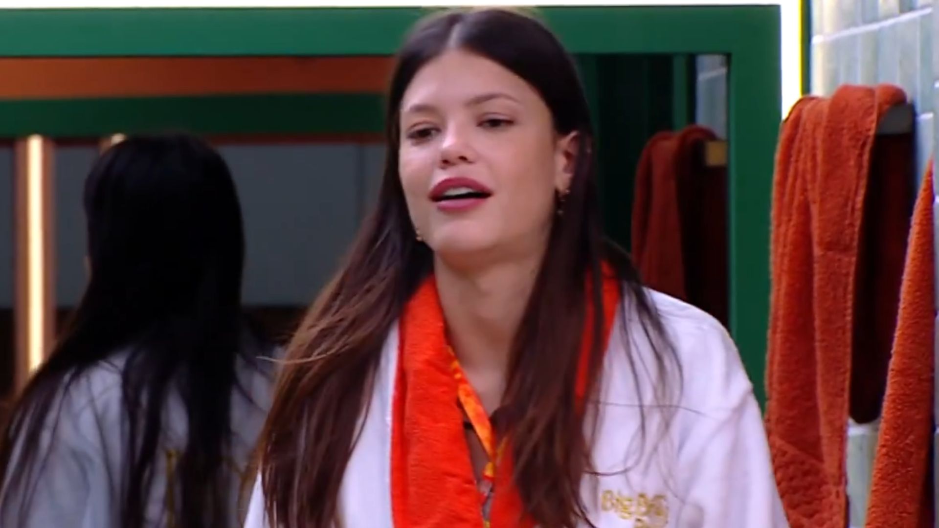 BBB 25: Vitória Strada esconde comida no banheiro; entenda o motivo inusitado