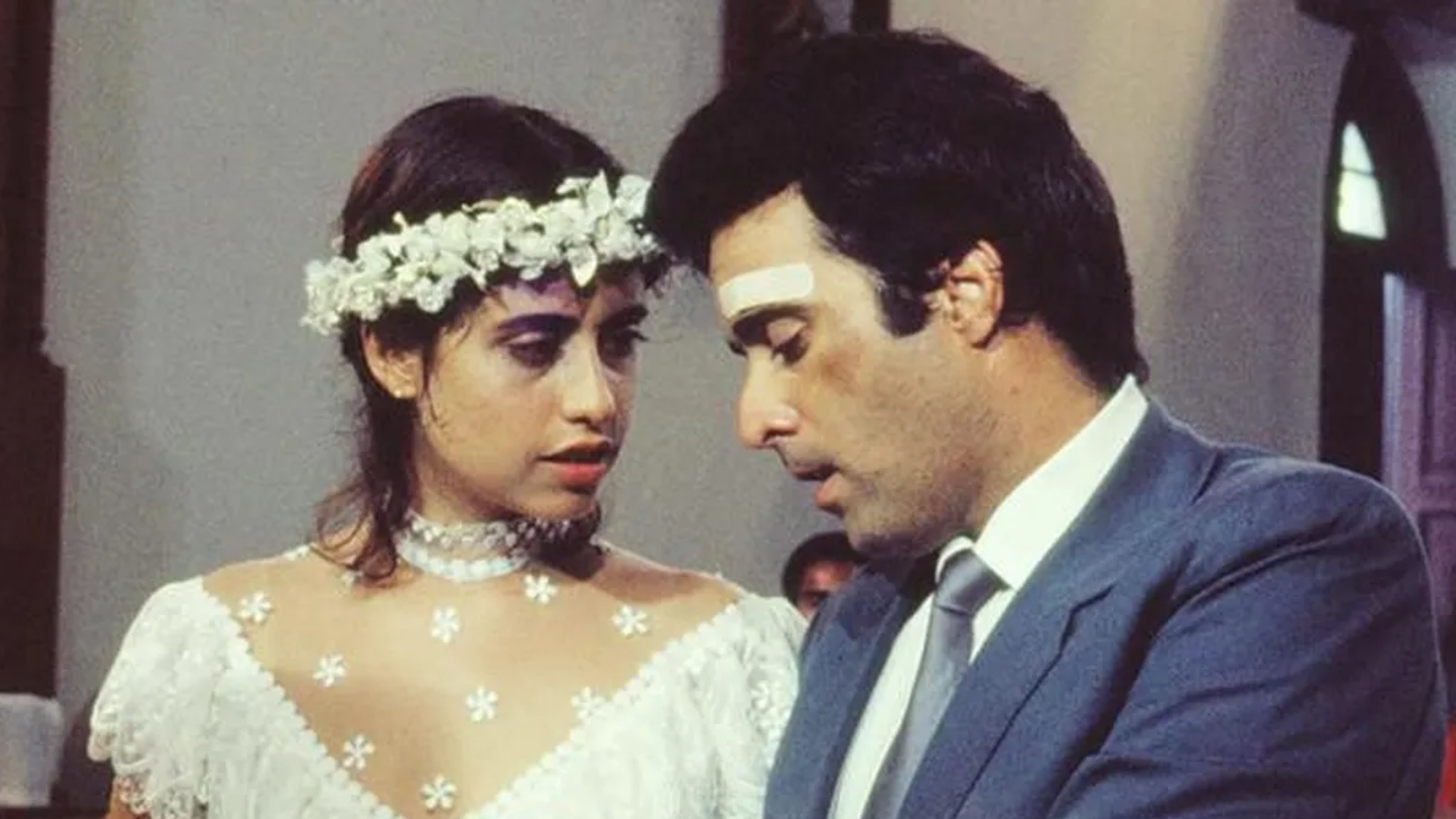 Trama que afastou Fernanda Torres das novelas estreou há 39 anos