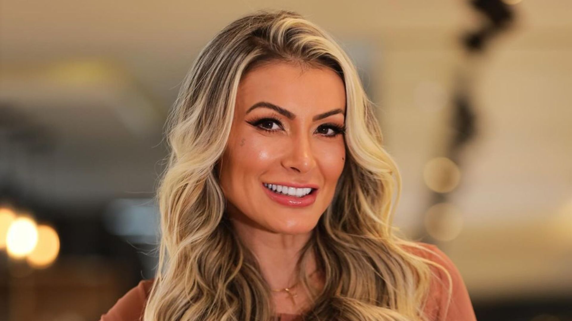 Andressa Urach explica contratação de criadoras trans como obreiras de igreja: ‘Sejam aceitas como realmente são’