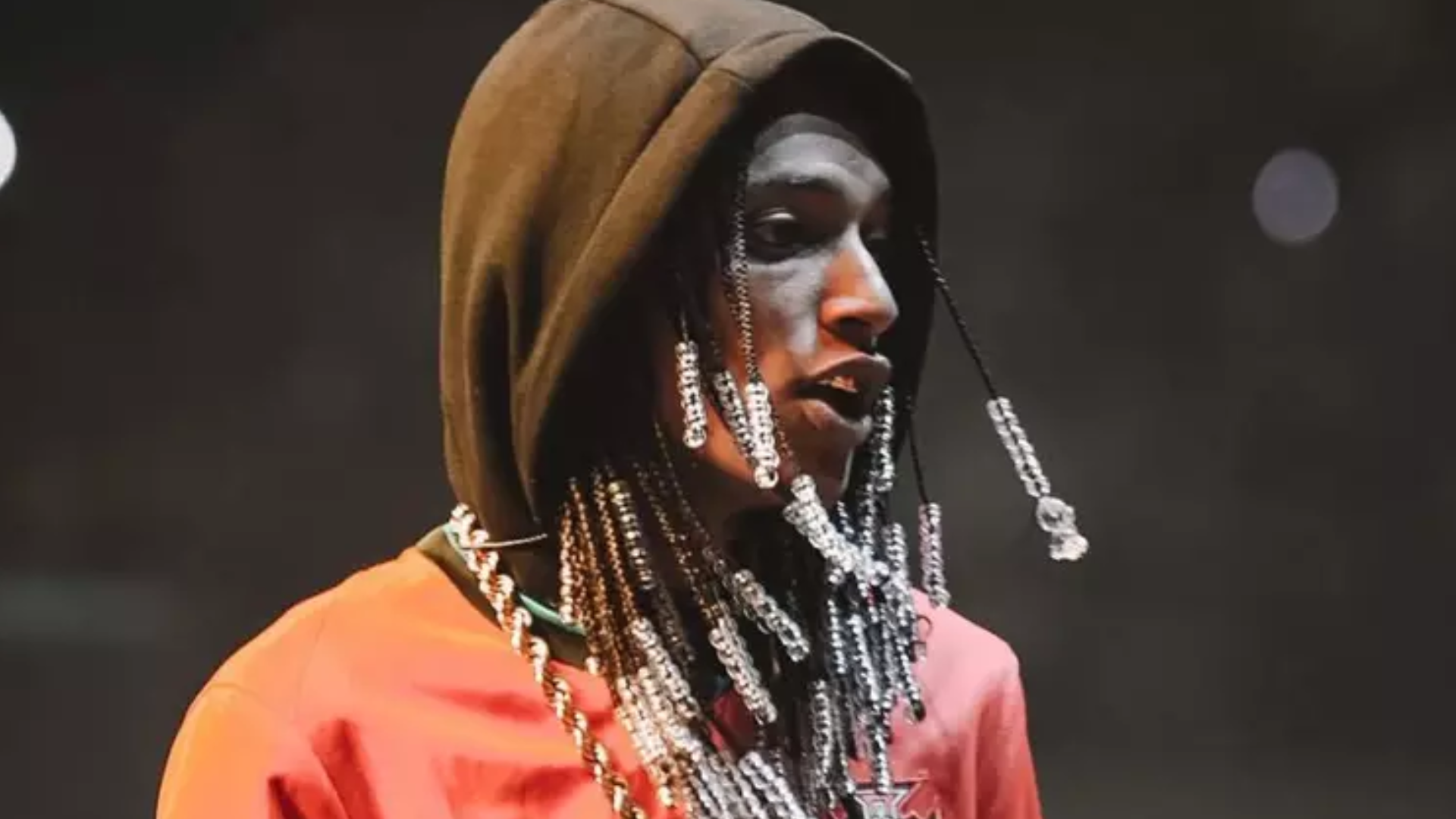 De novo? Rapper Oruam é preso por abrigar foragido da Justiça no Rio de Janeiro