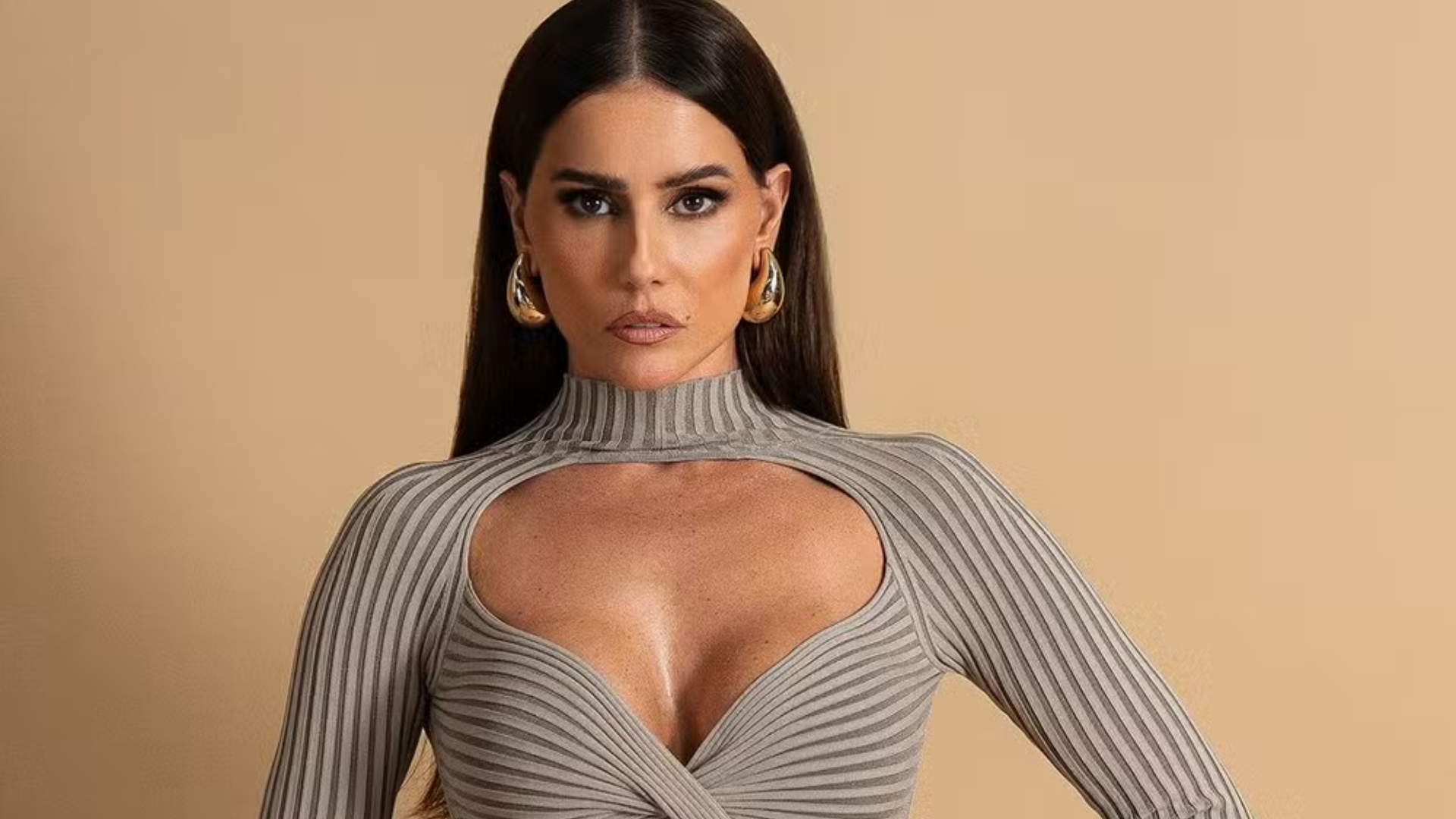 Deborah Secco revela que vai tirar o silicone para interpretar caminhoneira em novo filme